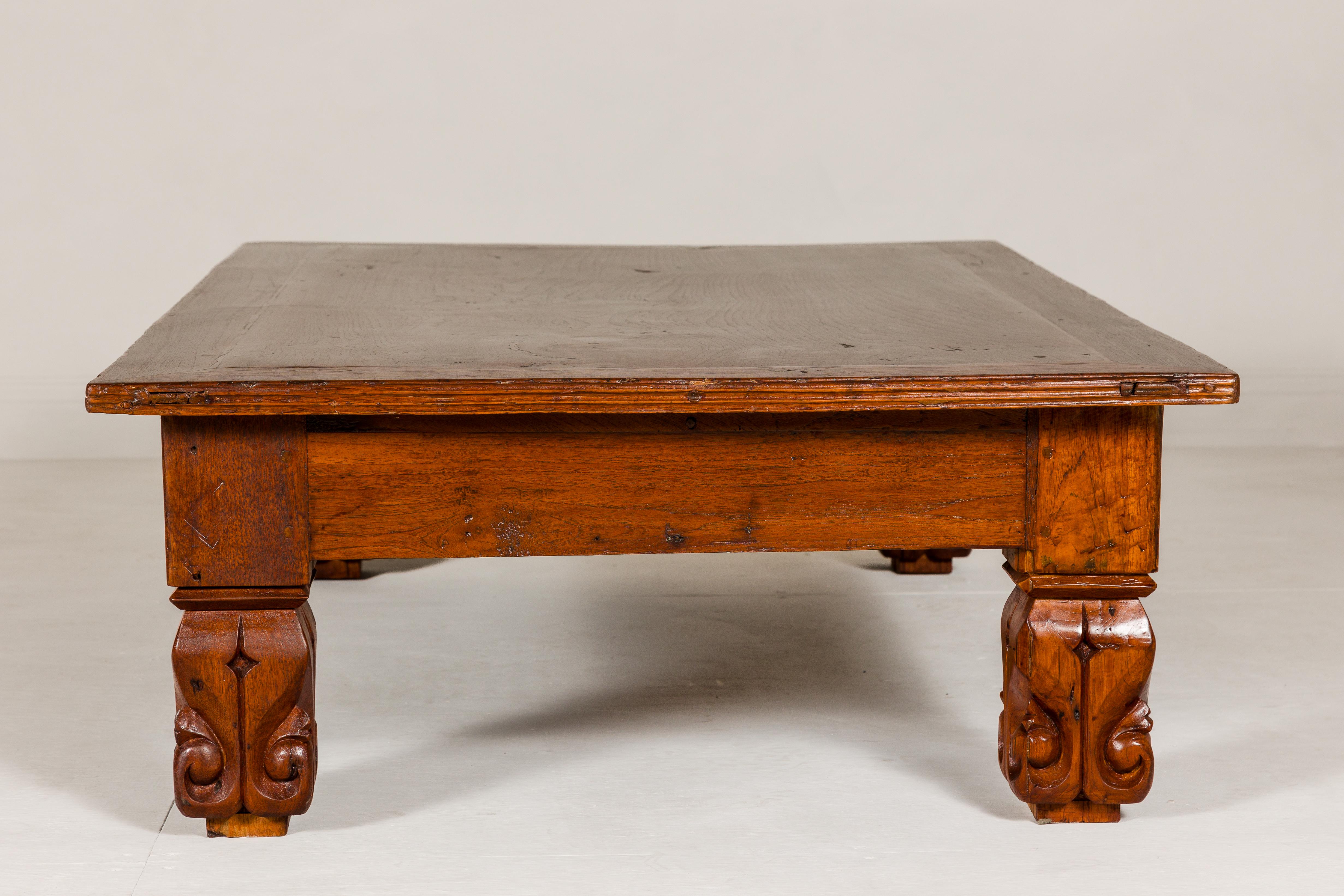19th Century Teak Brown Wood Low Coffee Table with Scroll Carved Legs For Sale 7