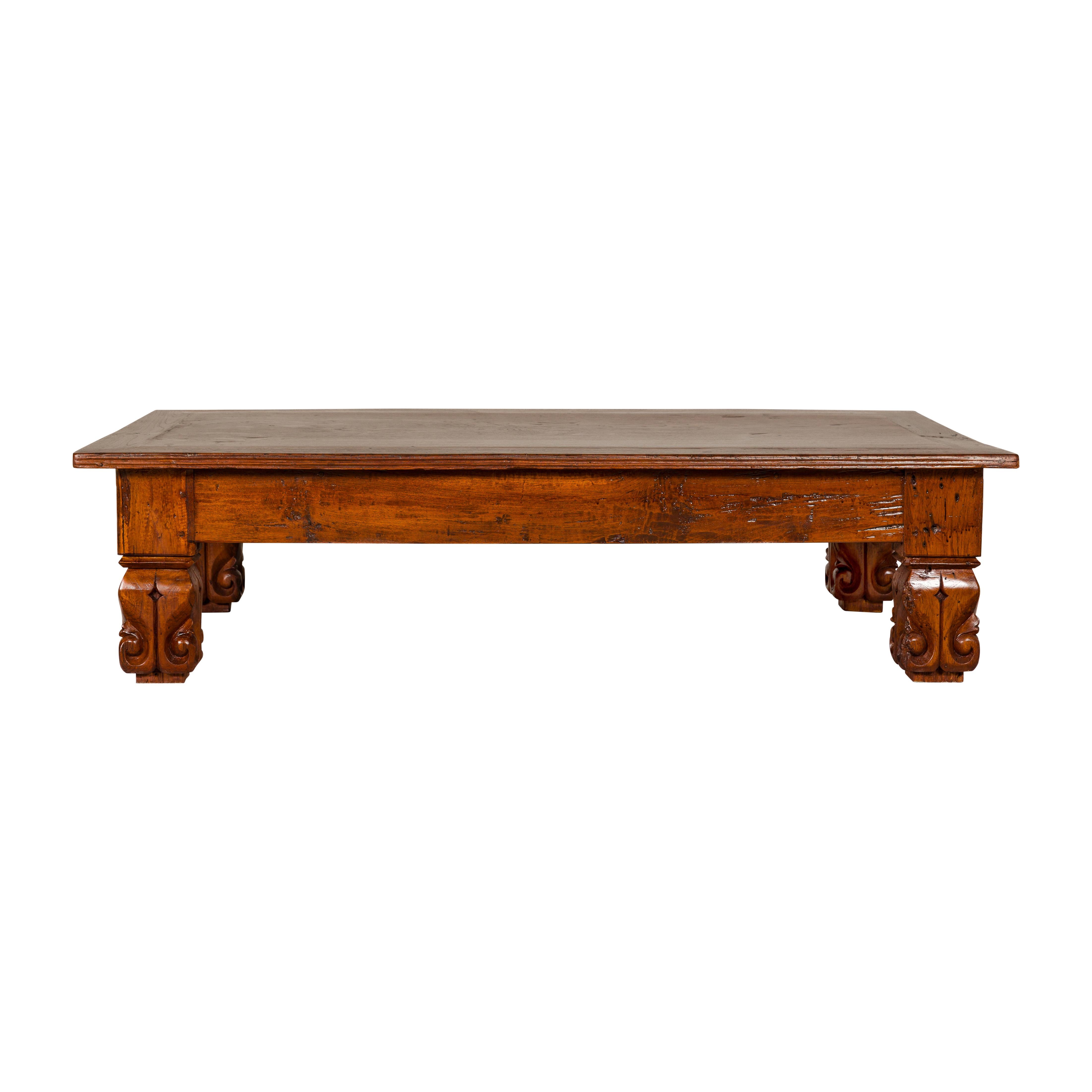 19th Century Teak Brown Wood Low Coffee Table with Scroll Carved Legs For Sale 12
