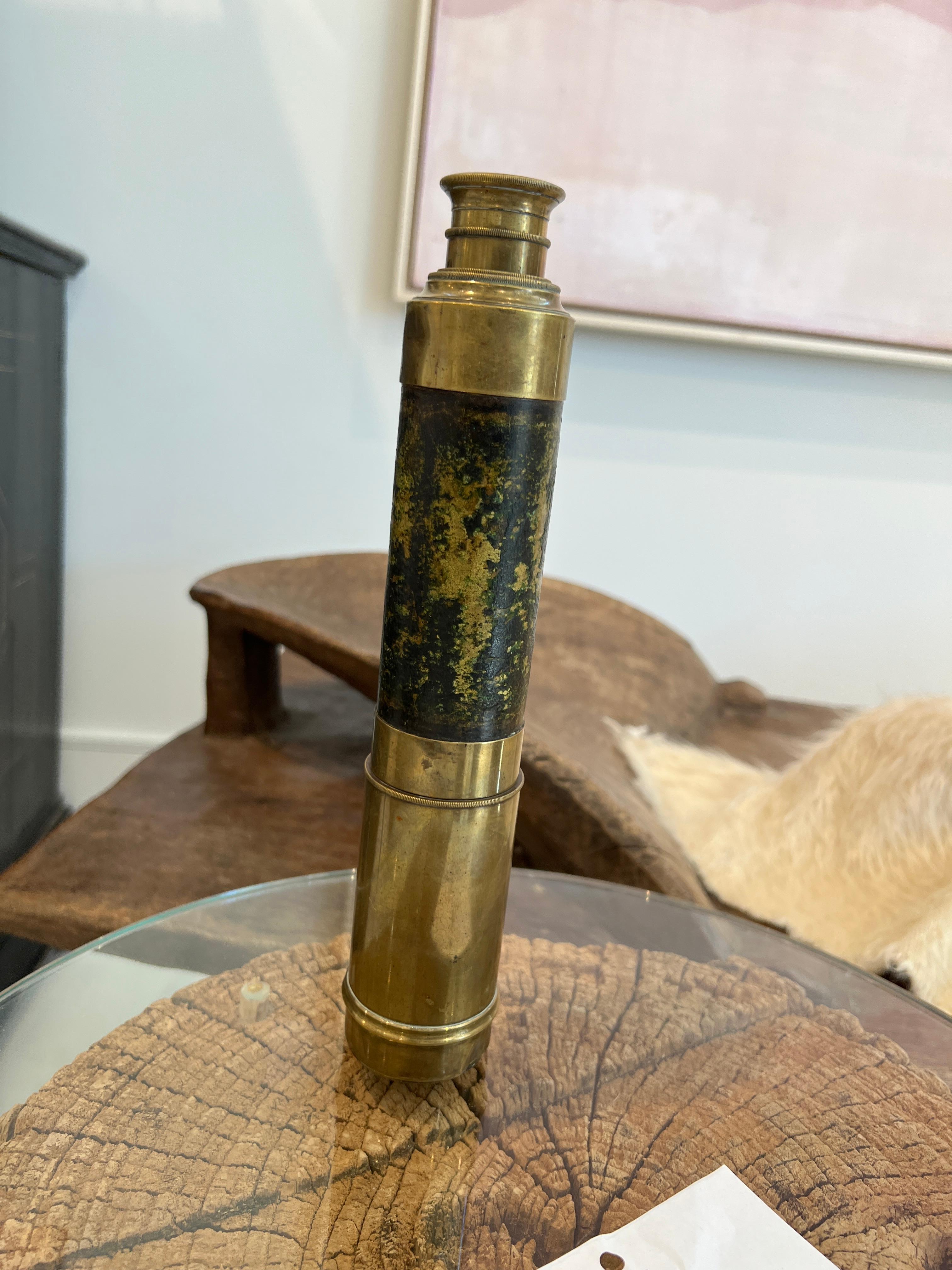 Lovely decorative telescope to add interest to desktop.