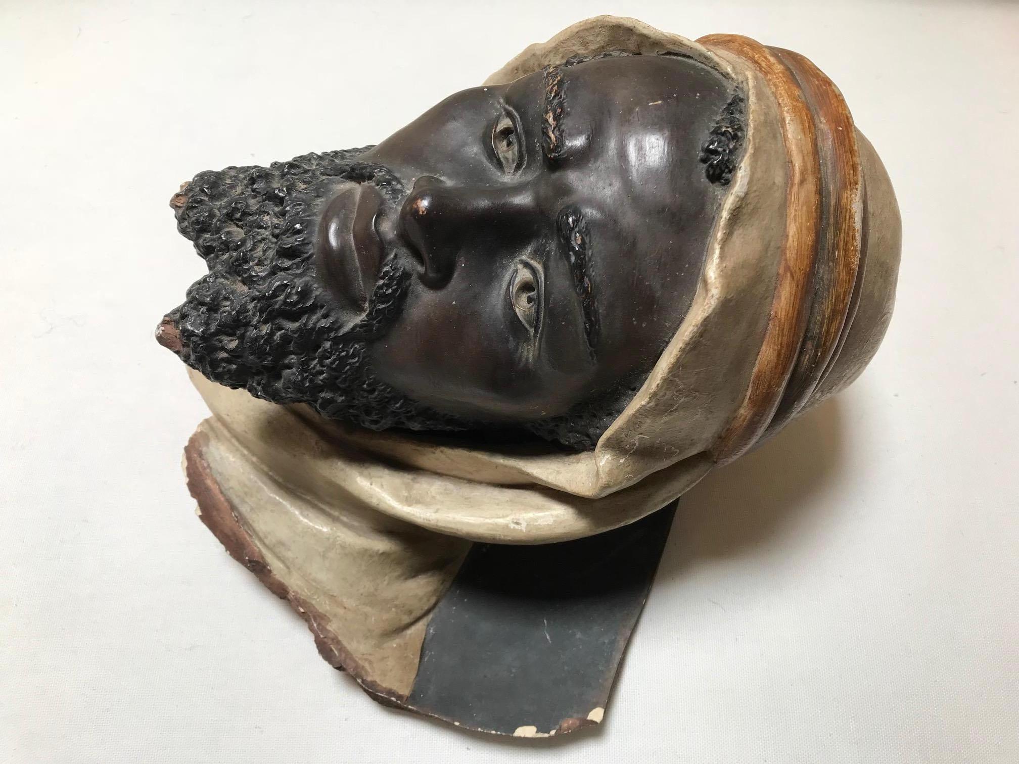 Anglo-indien Buste d'un homme arabe en terre cuite du 19ème siècle en vente