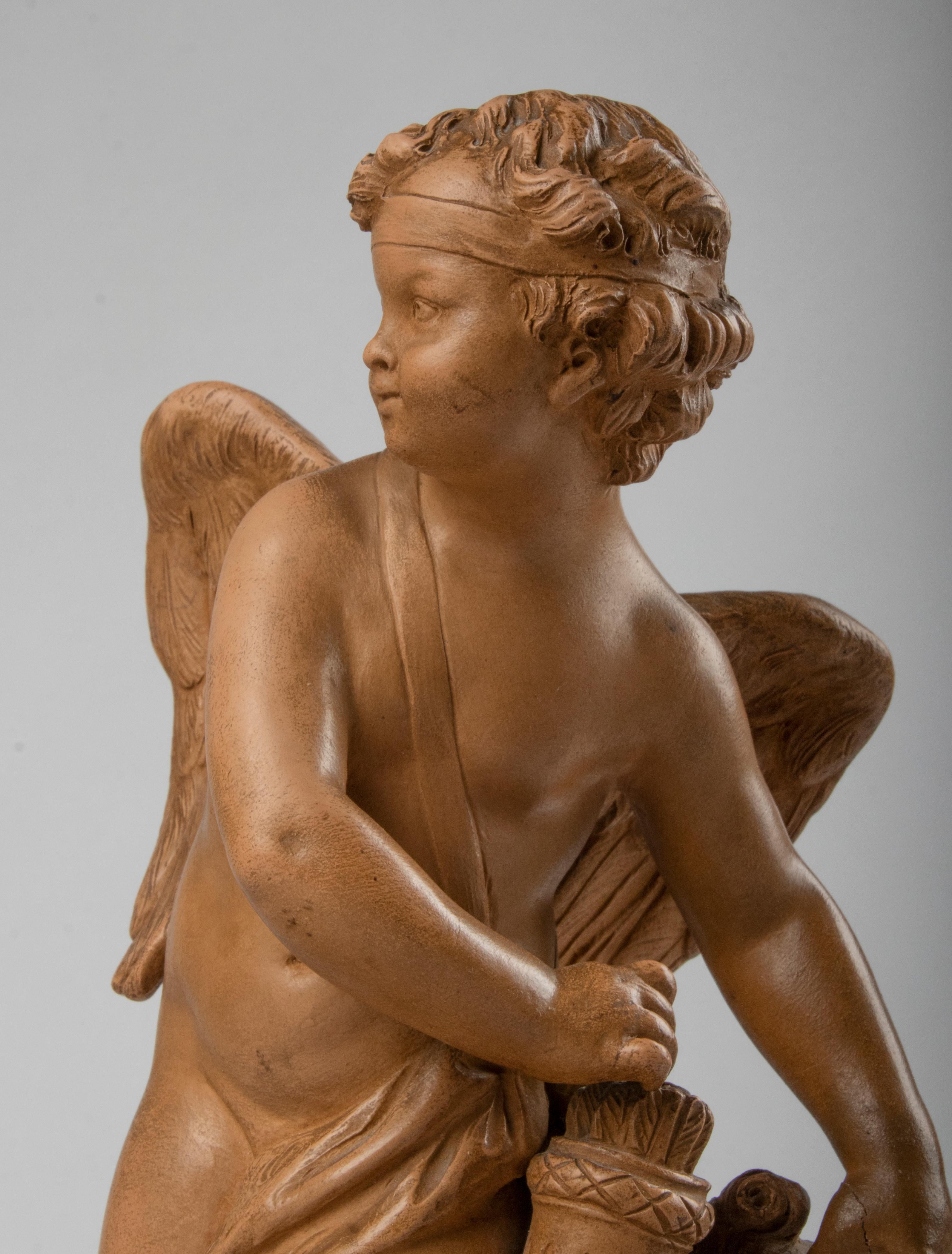 19th Century Terracotta Statue 'Cupido Taking an Arrow' After Etienne Falconet In Good Condition For Sale In Casteren, Noord-Brabant