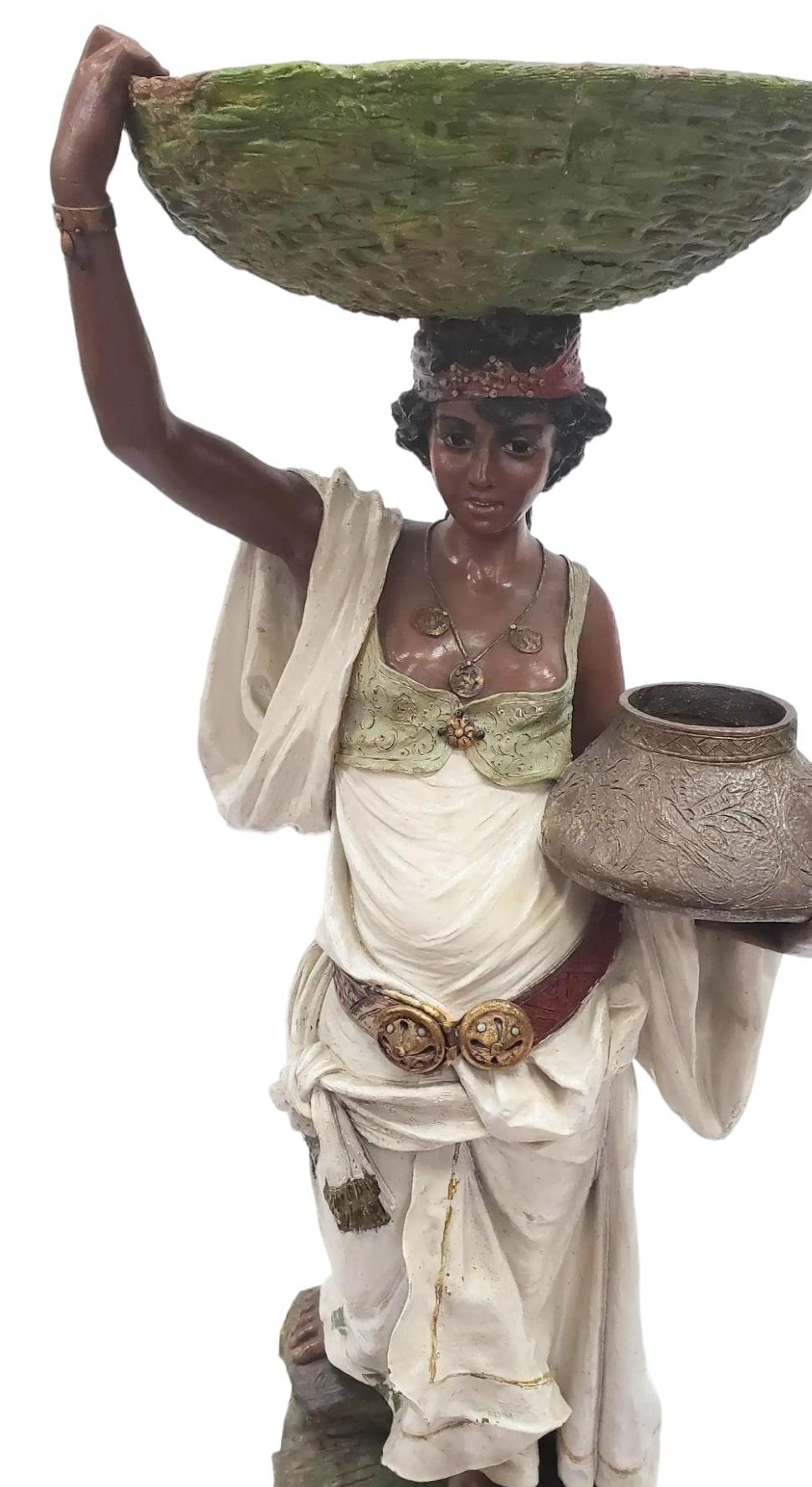 Statua di Uriela in terracotta del XIX secolo, intitolata 