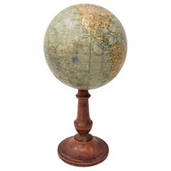 Antique 19th Century Terrestrial Globe by G. Thomas, Editeur & Globe Maker, Paris, 1890s