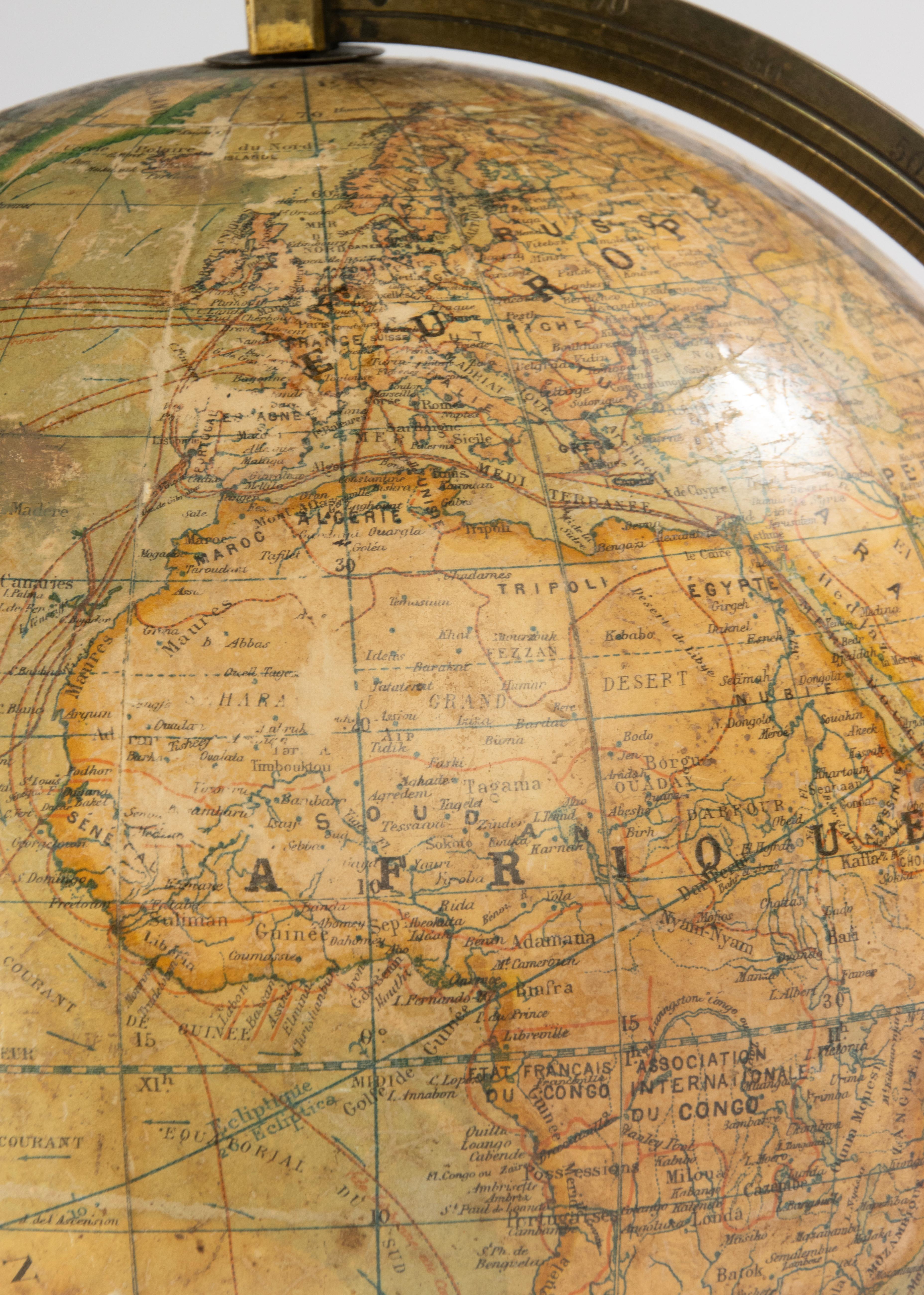 Terrestrial Globe des 19. Jahrhunderts – von Ikelmer Paris (Belle Époque) im Angebot