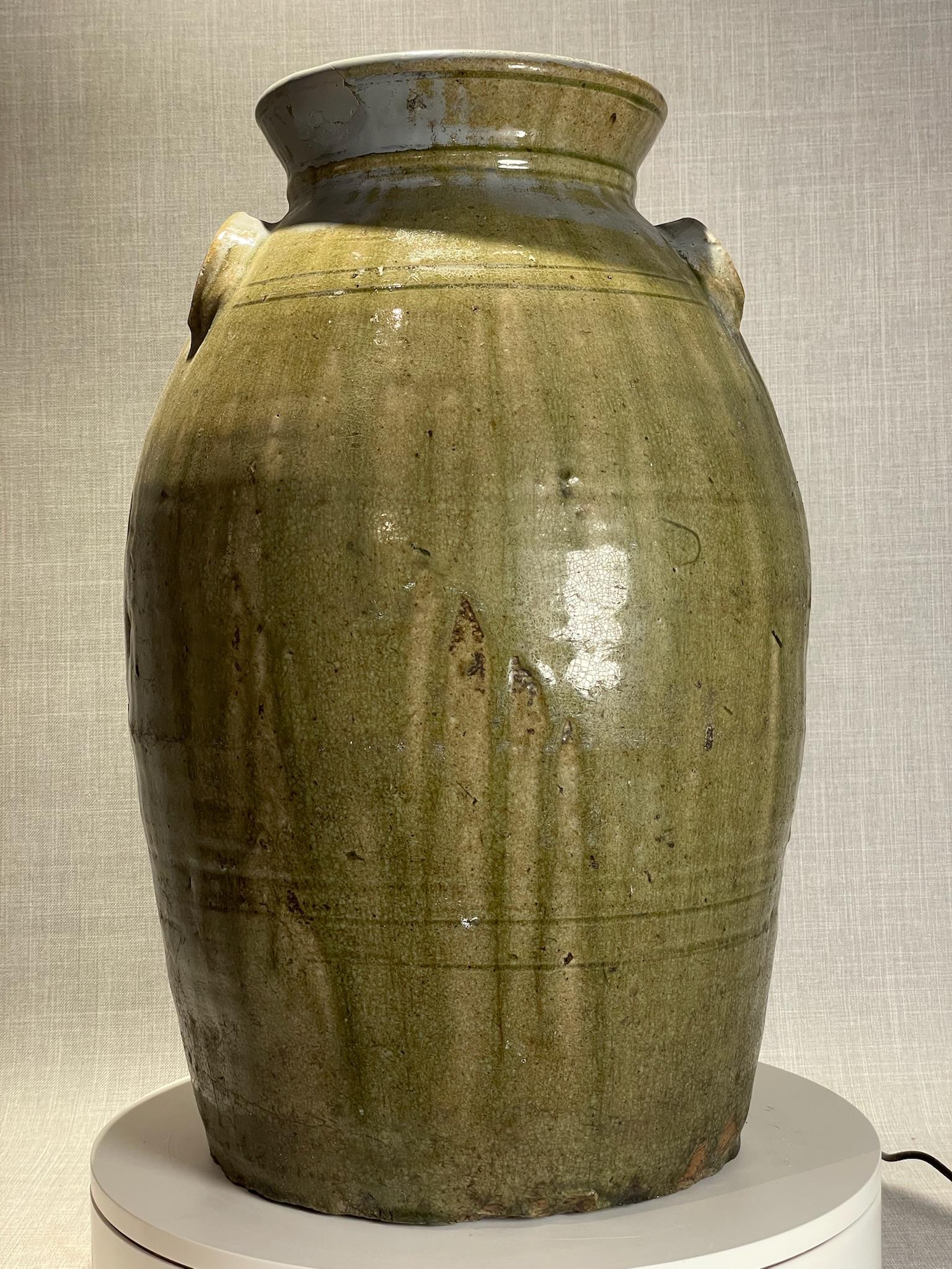 Intagliato a mano Vaso in gres del Texas del XIX secolo con smalto alcalino Oliver in vendita