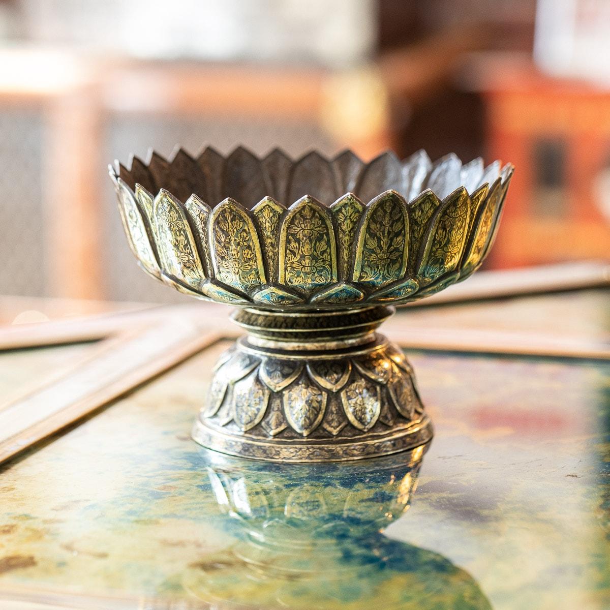 Antique early-19th Century extremely rare & fine solid silver niello bowl, stylised leaf shaped rim and domed spreading foot, repousse decorated with dense floral gilded ground. Nielloware art and jewellery has always been very popular in Thailand,