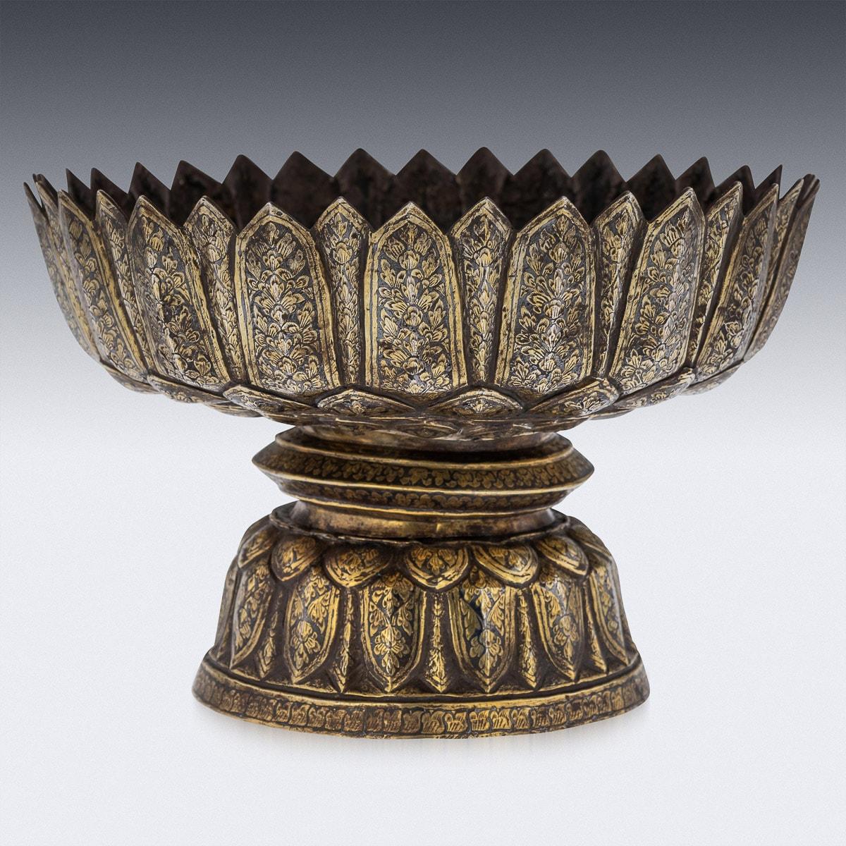 19th Century Thai Solid Silver-Gilt Niello Enamel Large Bowl, Siam, circa 1800 In Good Condition For Sale In Royal Tunbridge Wells, Kent