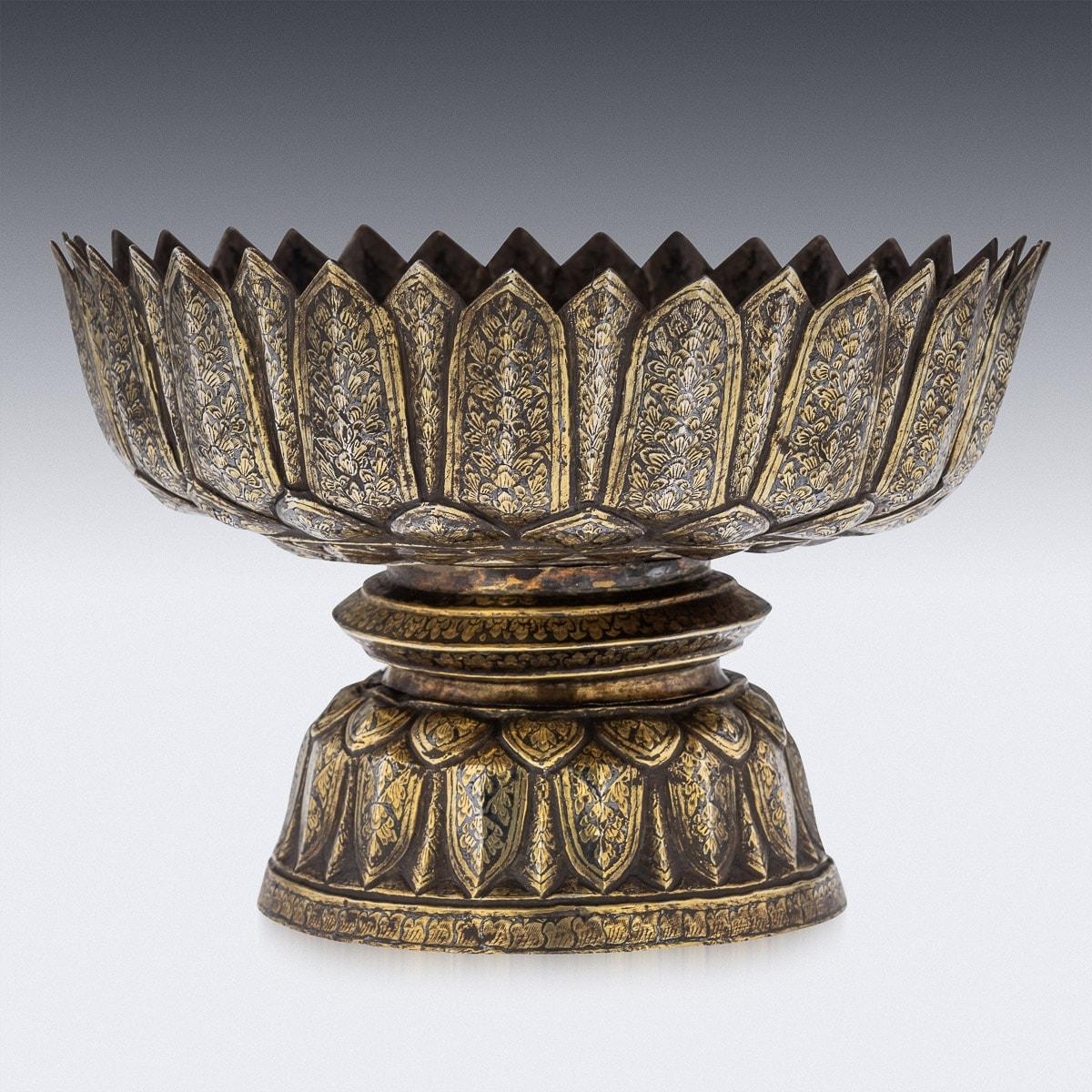 19th Century Thai Solid Silver-Gilt Niello Enamel Large Bowl, Siam, circa 1800 For Sale 1