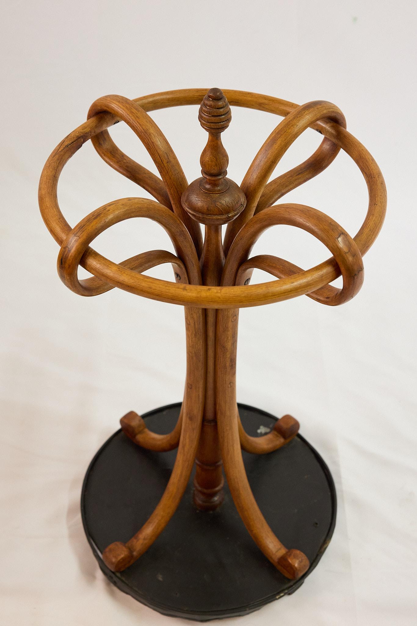 Portaombrelli in legno curvato Thonet del XIX secolo, Vienna in vendita 3