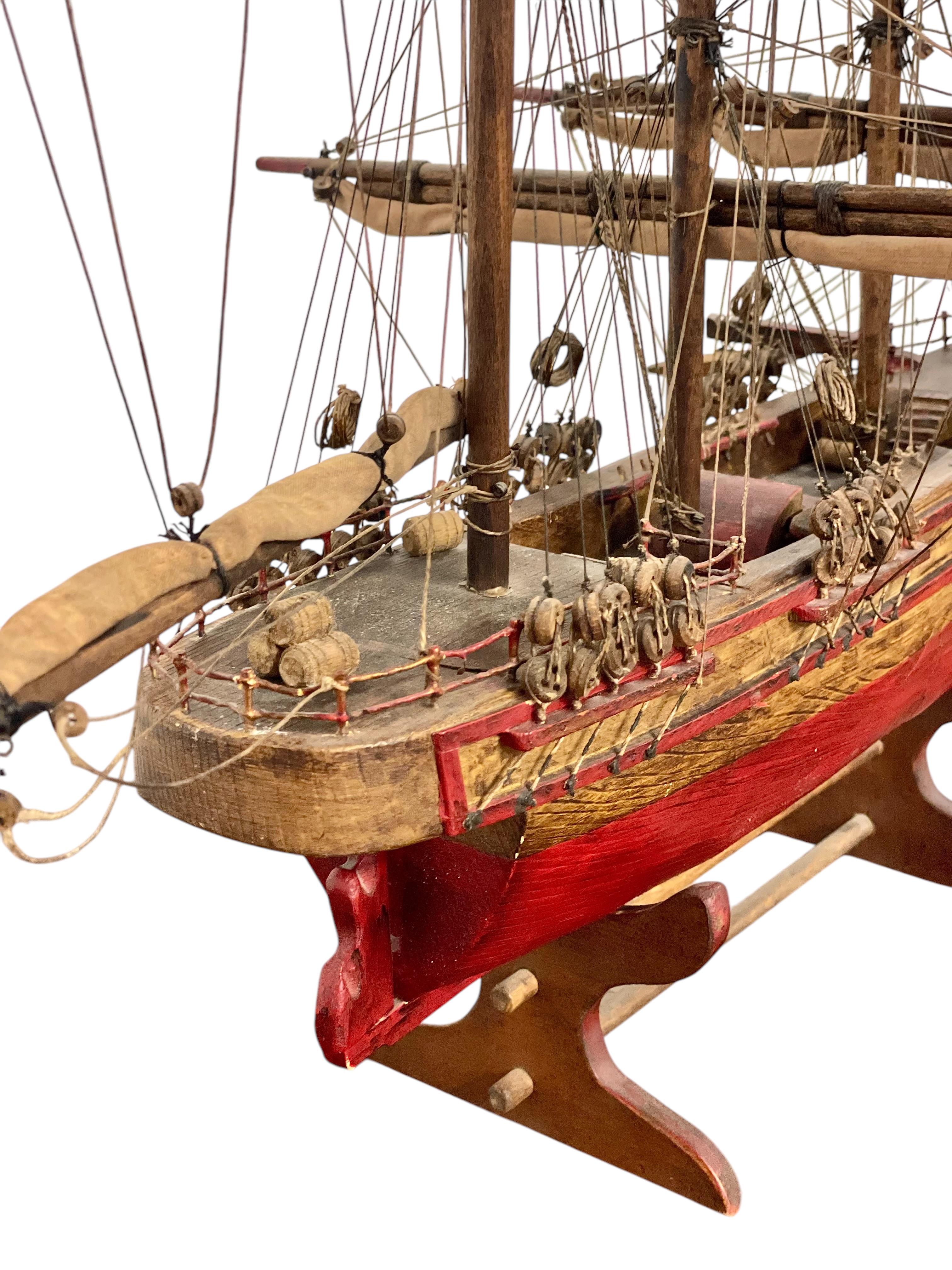 Modèle de voilier à trois mâts du 19e siècle Bon état - En vente à LA CIOTAT, FR