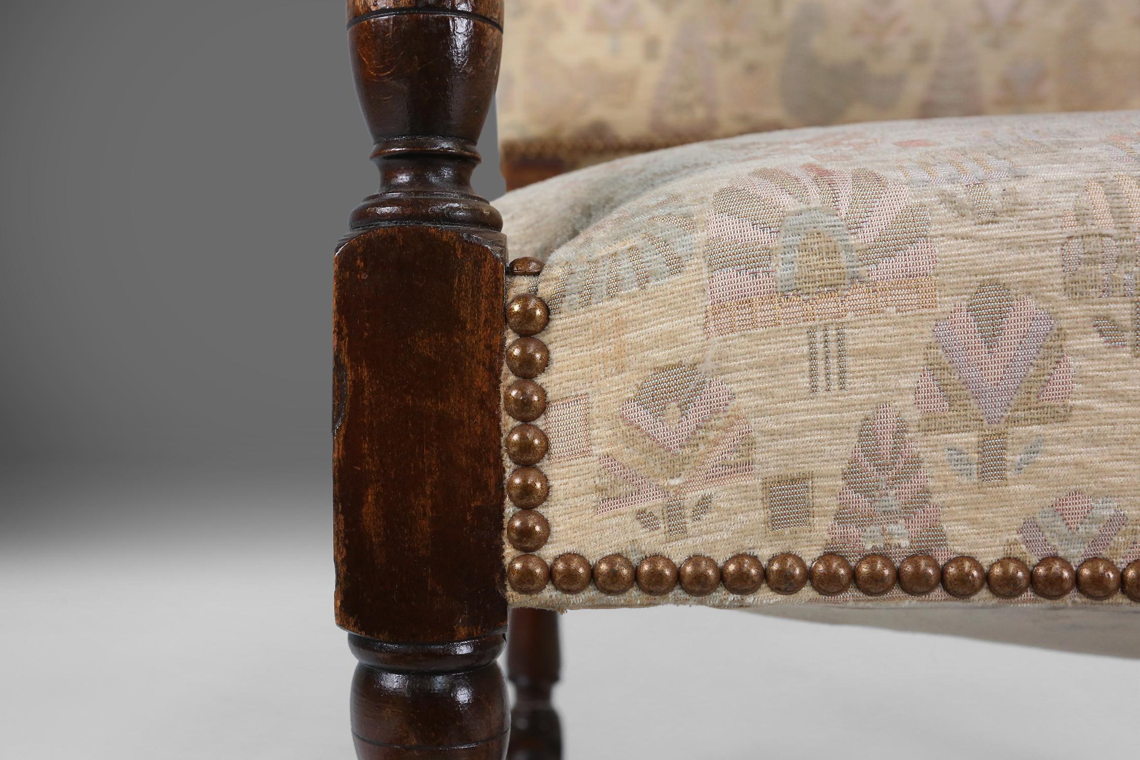 19th century Throne Armchair in Renaissance Style For Sale 5