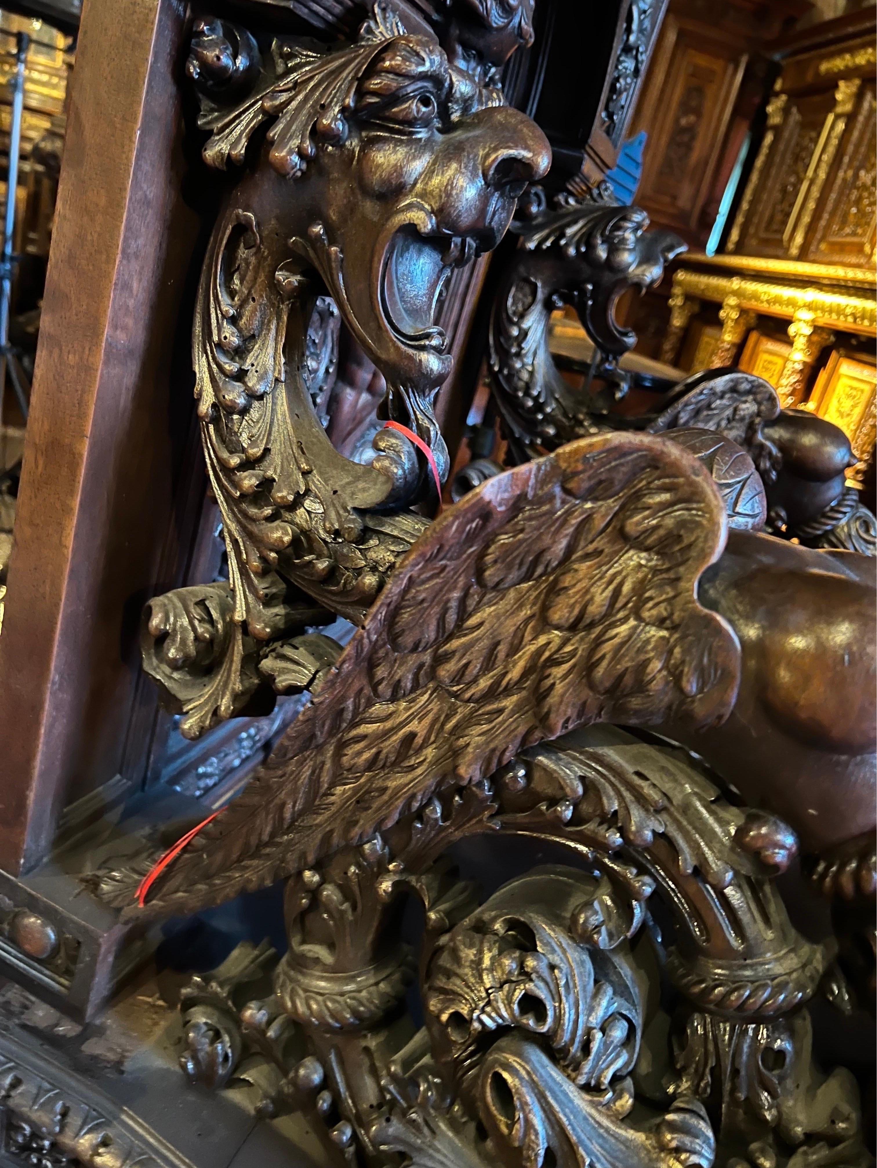 19th Century Throne Chair Carved by the Renowned Artist Luigi Frullinni For Sale 4