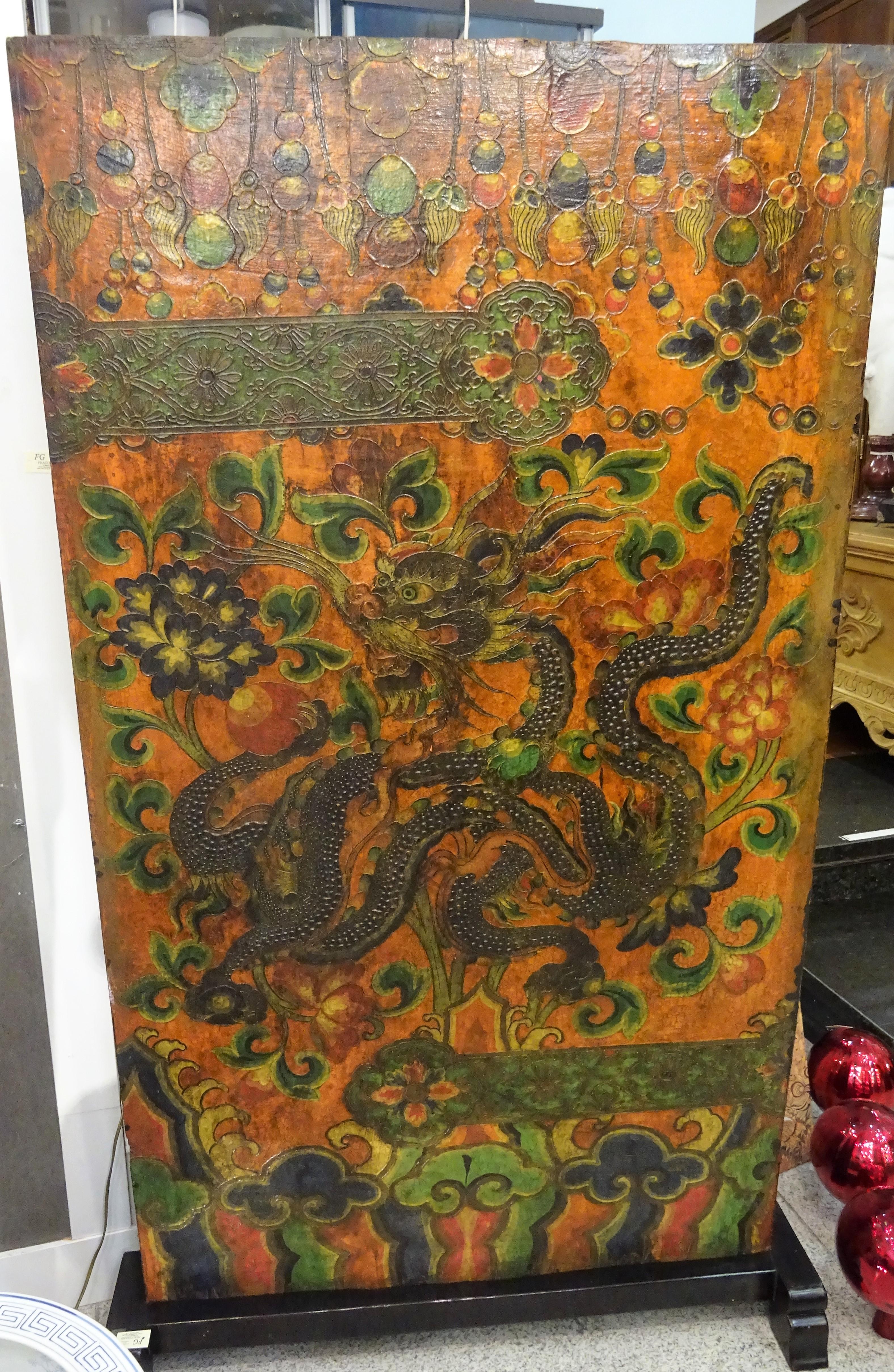 20th Century Tibetan Red and Green Door in Polychrome Wood with Natural Pigments 9