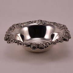19th Century Tiffany Sterling Silver Bowl Decorated with Flowers and Leaves