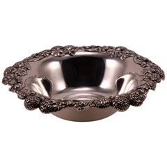 19th Century Tiffany Sterling Silver Bowl Decorated with Flowers and Leaves
