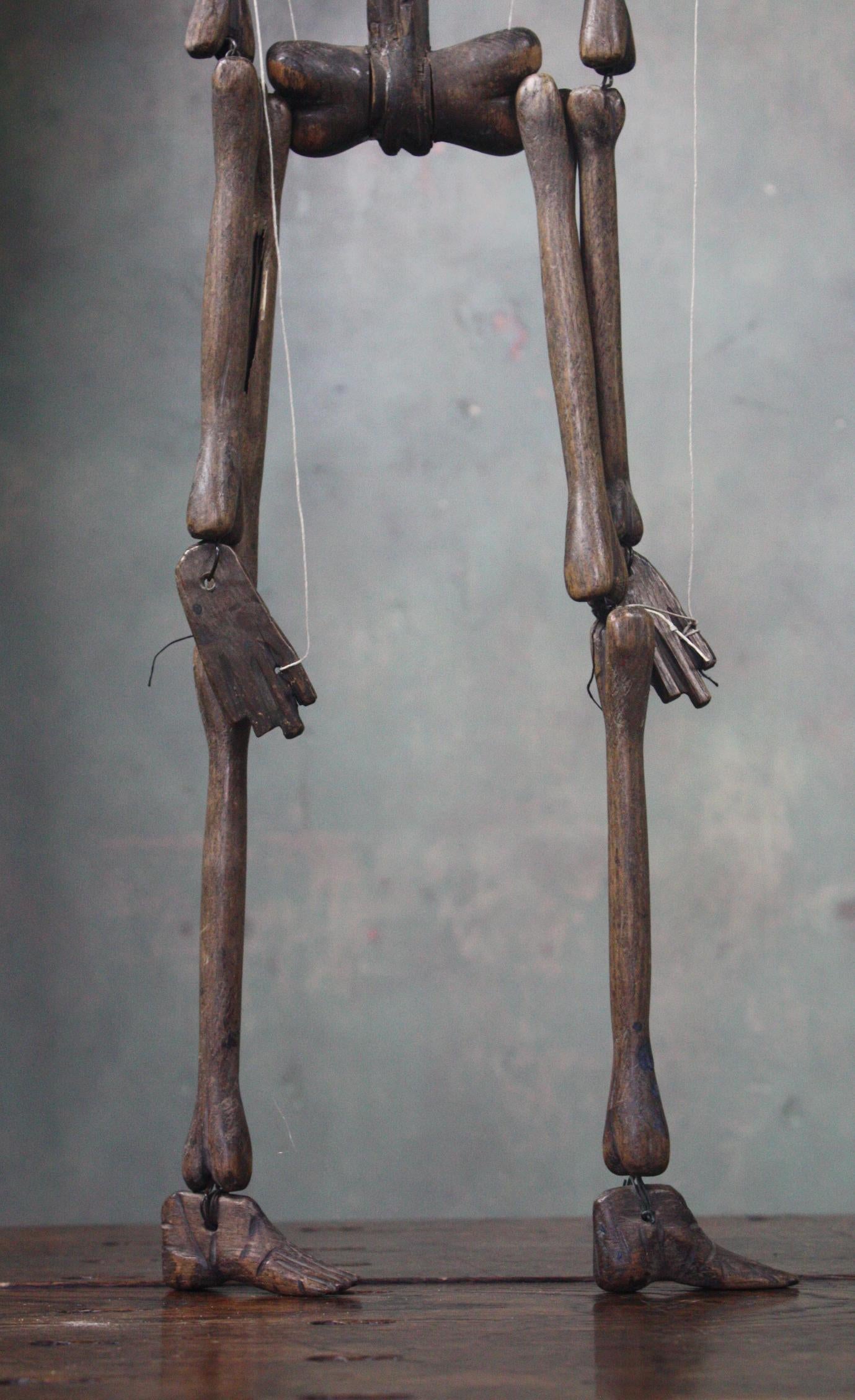 skeleton marionette