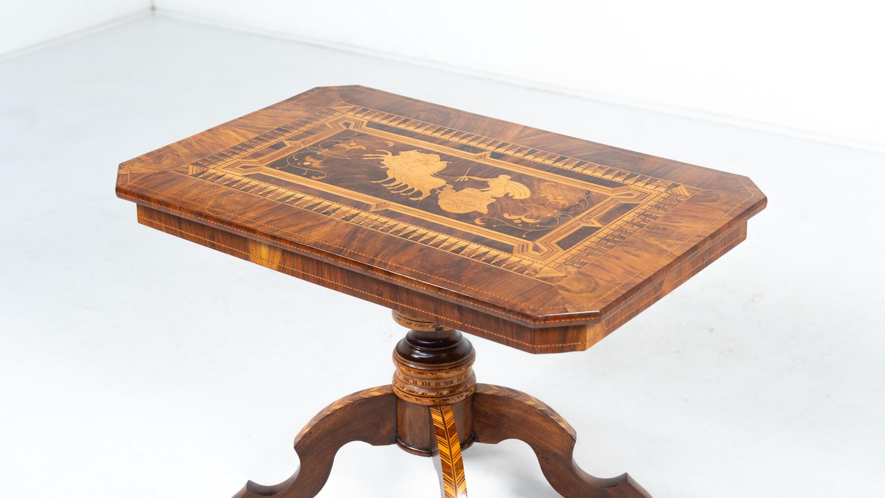 19th Century Tilt Top Table with Marquetry, Italy For Sale 4