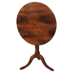 19th Century Tilt-Top Walnut Side Table from Auvergne, France