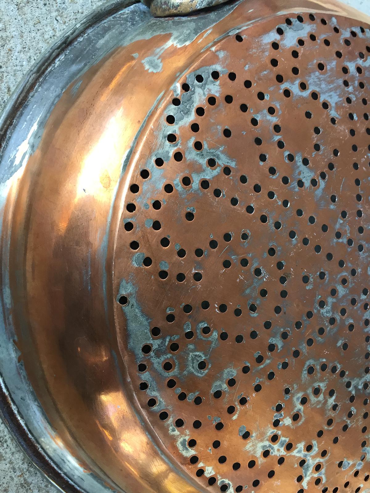 19th Century to Turn of the Century Copper Strainer with Brass Handles For Sale 2