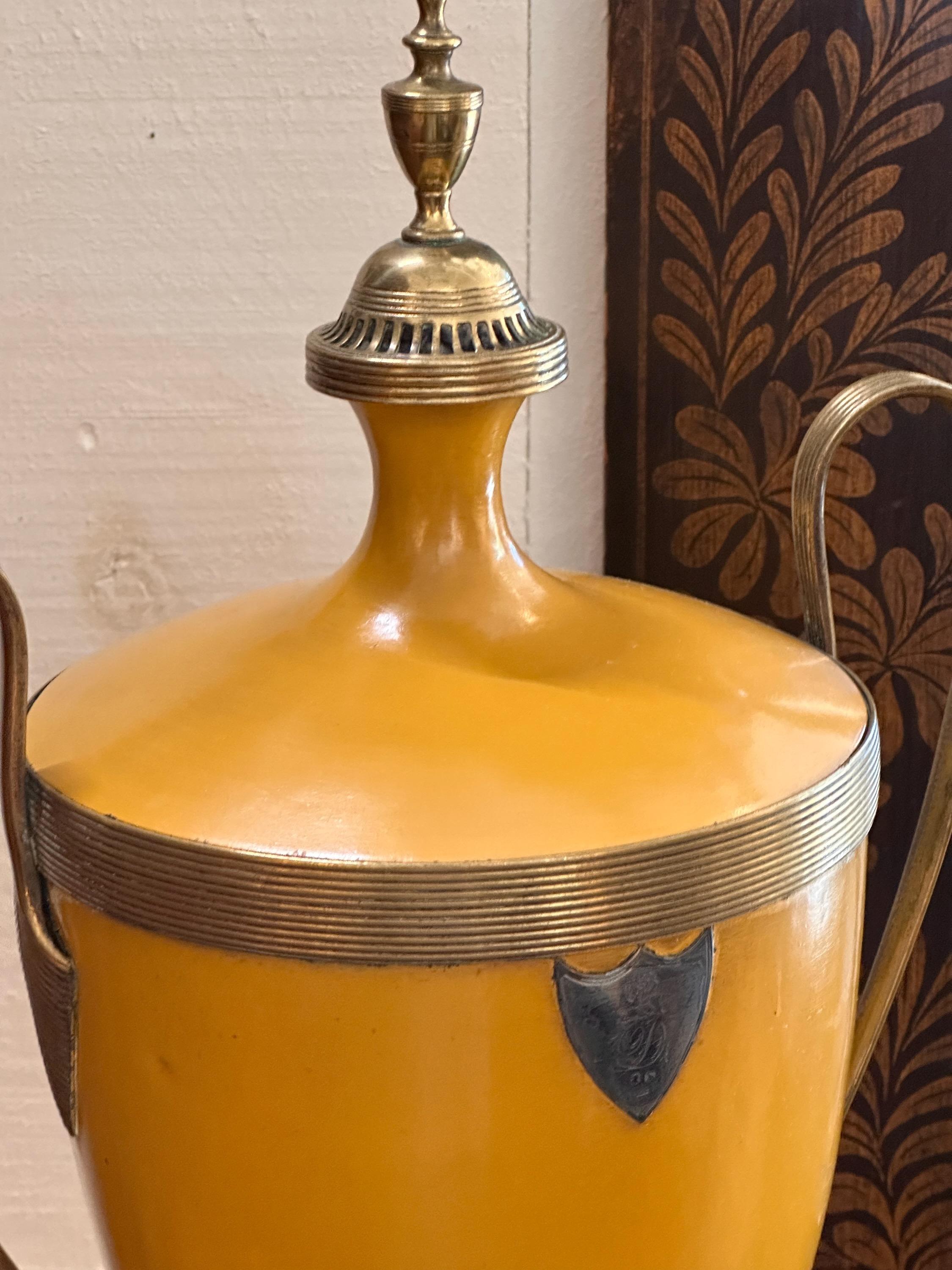 Tole Samovar aus dem 19. Jahrhundert (Britisch) im Angebot