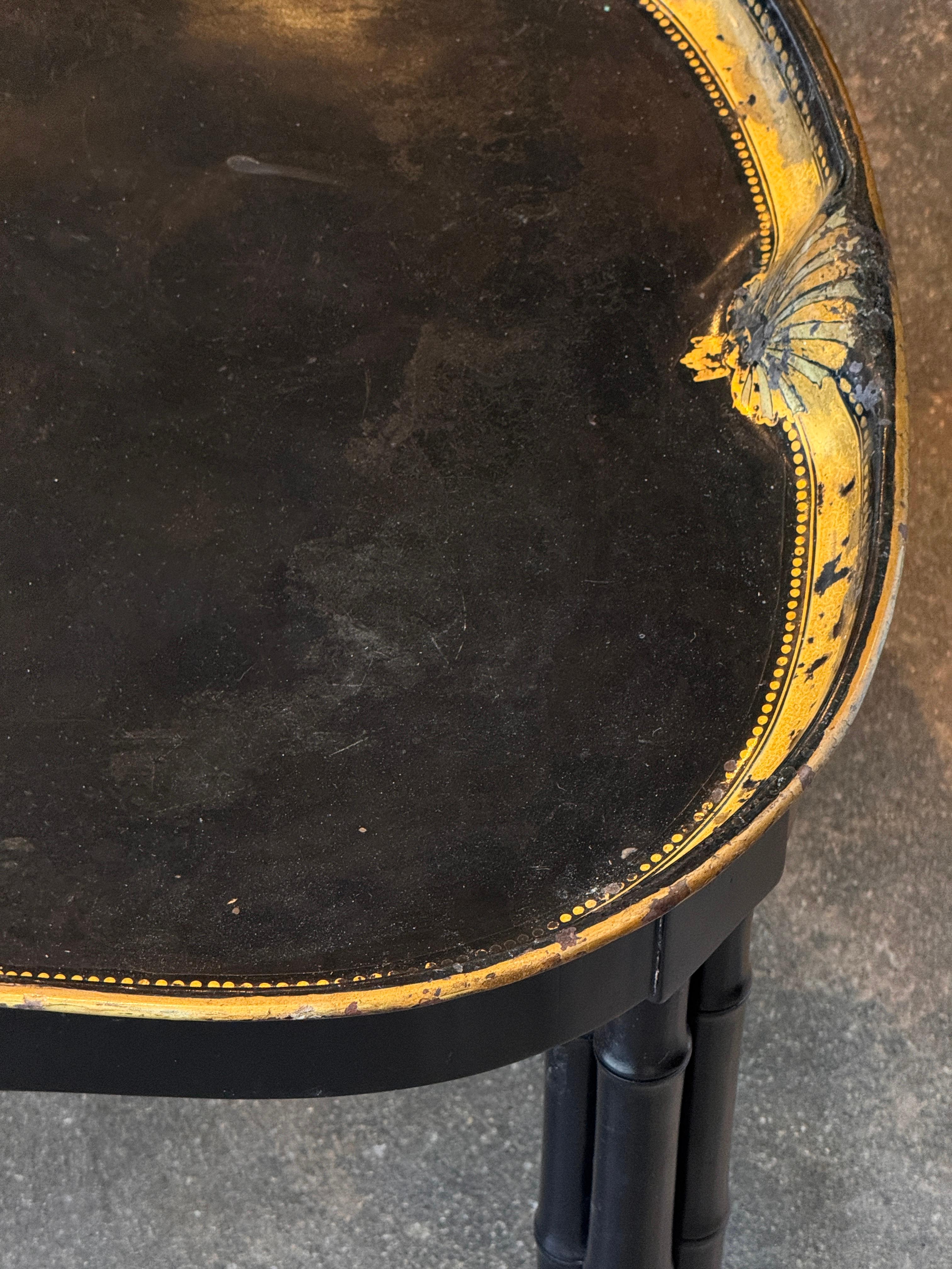 XIXe siècle Plateau en tôle du 19ème siècle sur pied en vente