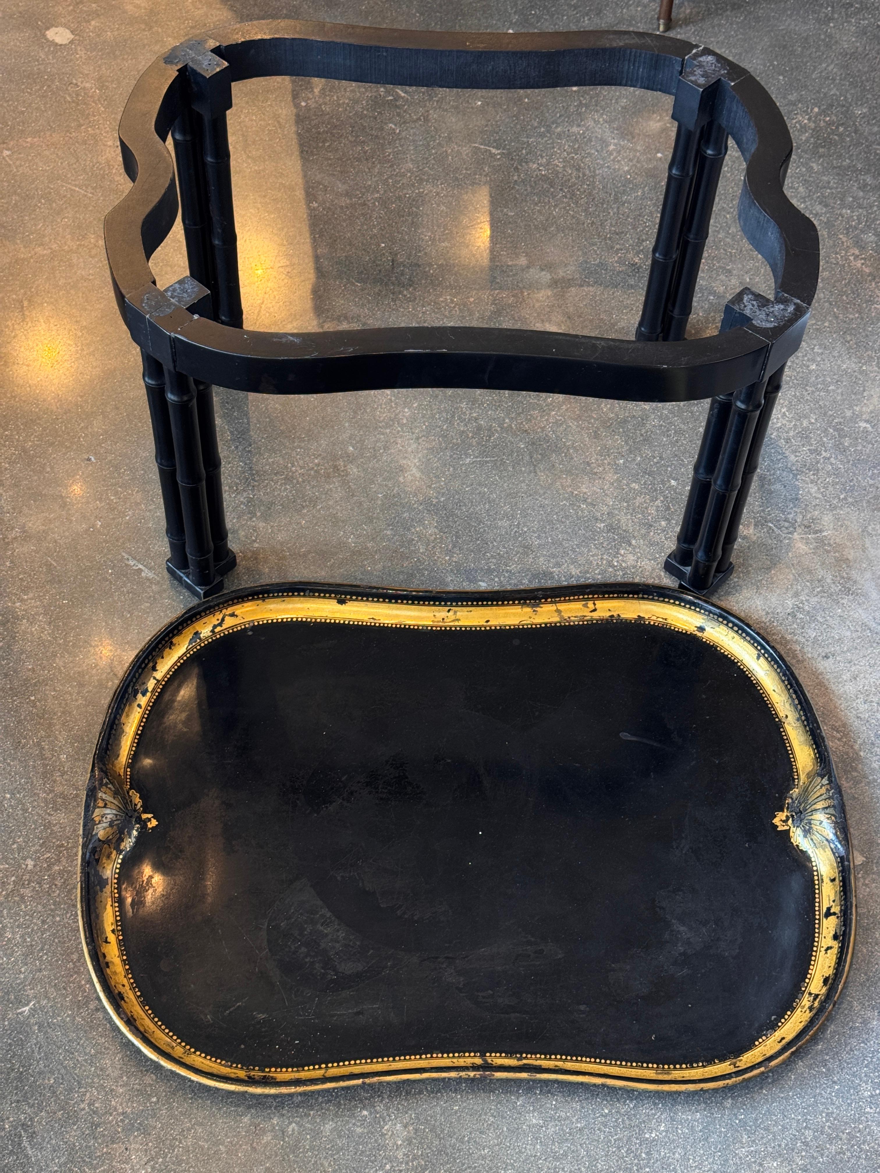 Métal Plateau en tôle du 19ème siècle sur pied en vente