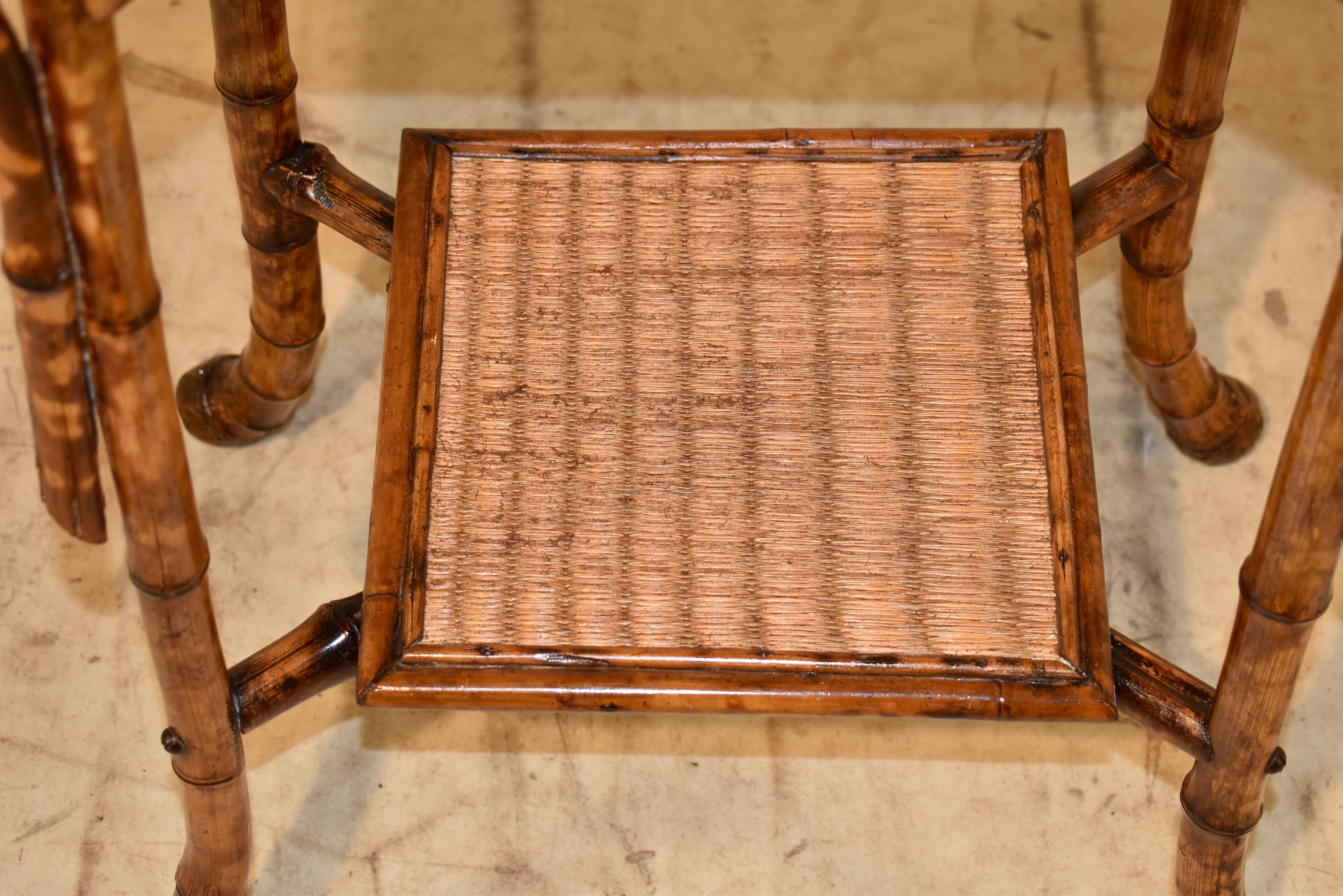 Bambou Table d'appoint en bambou et tortue du 19ème siècle, France en vente