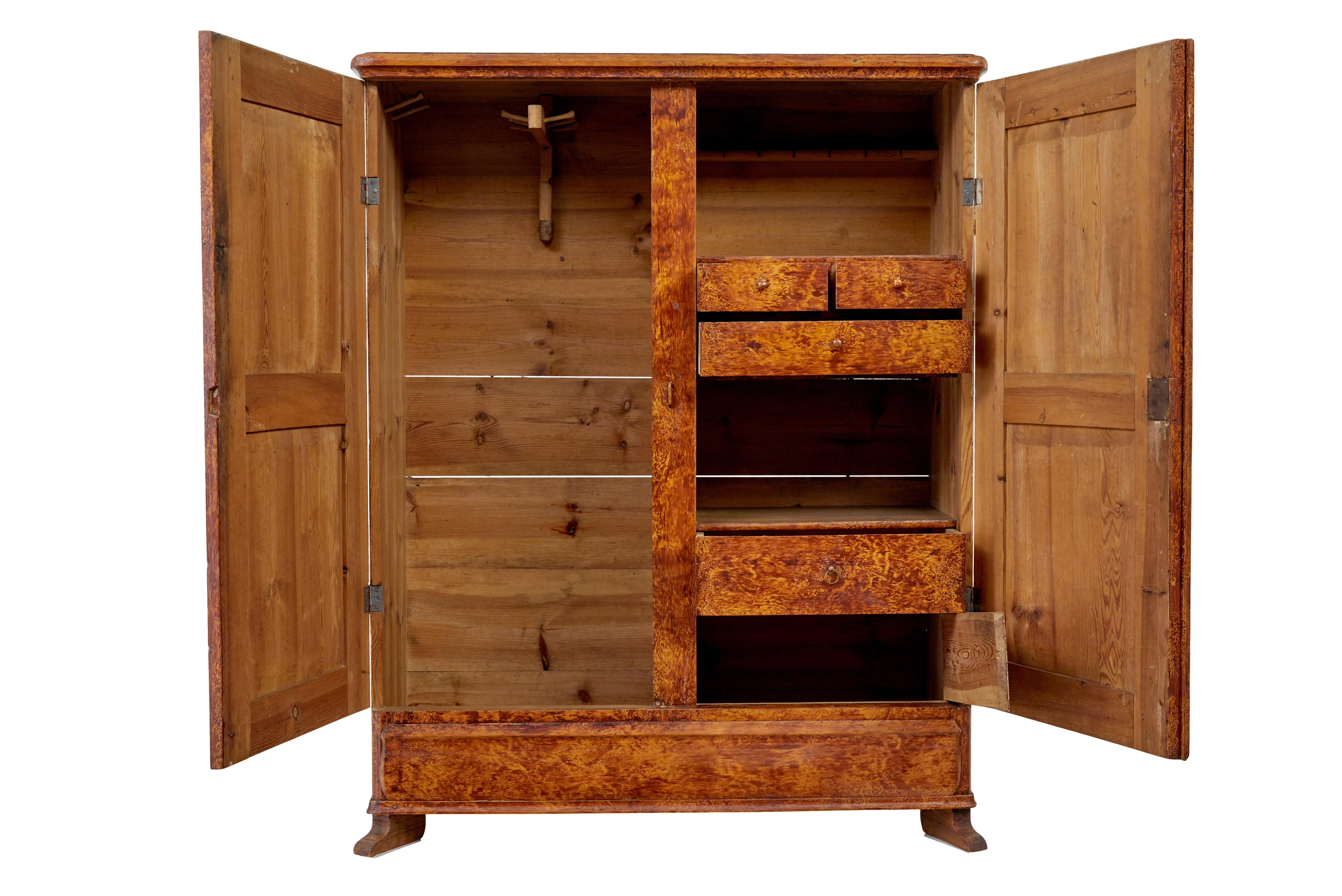 Hand-Crafted 19th century traditional Swedish ragwork pine cupboard For Sale