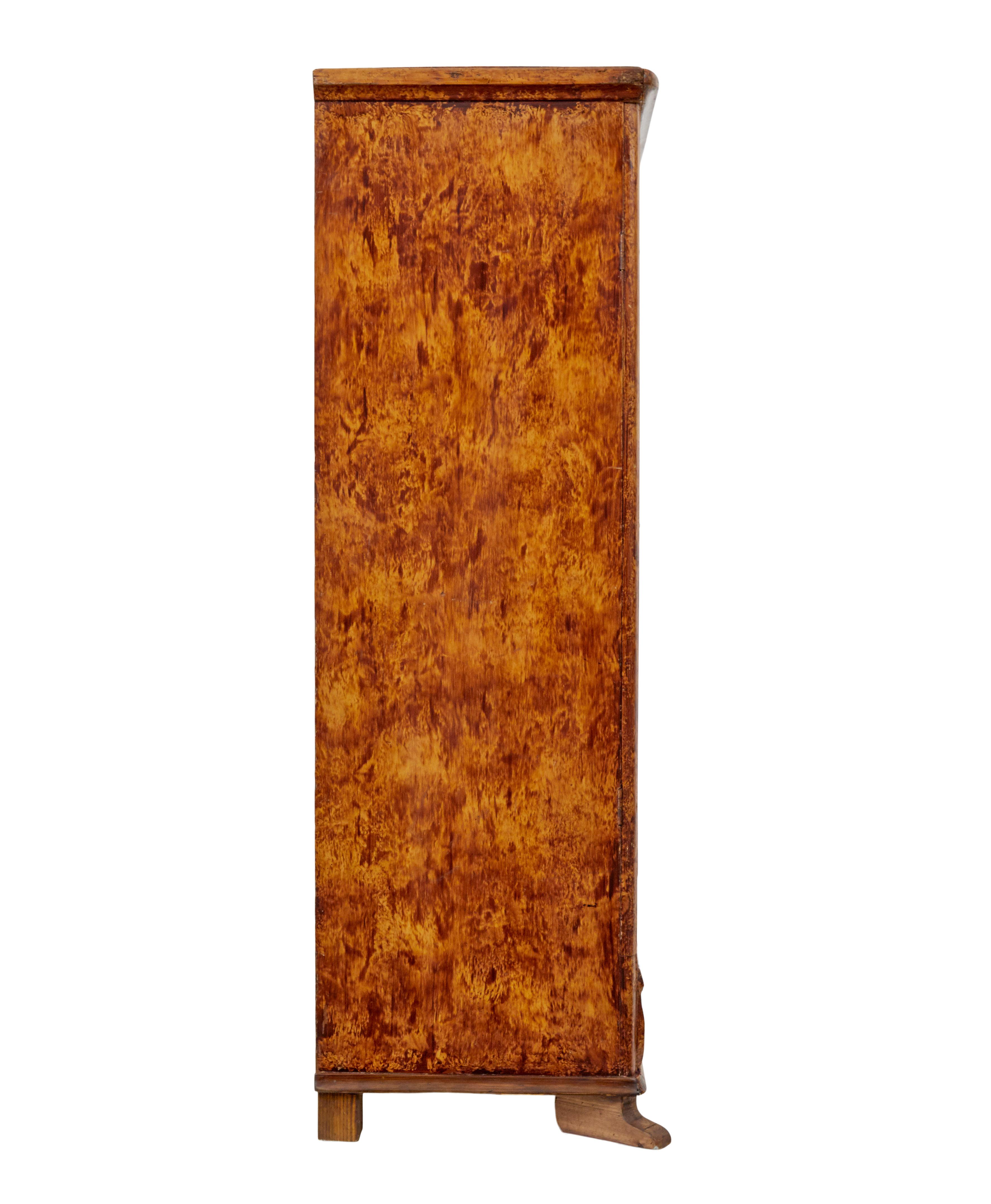 19th century traditional Swedish ragwork pine cupboard For Sale 2