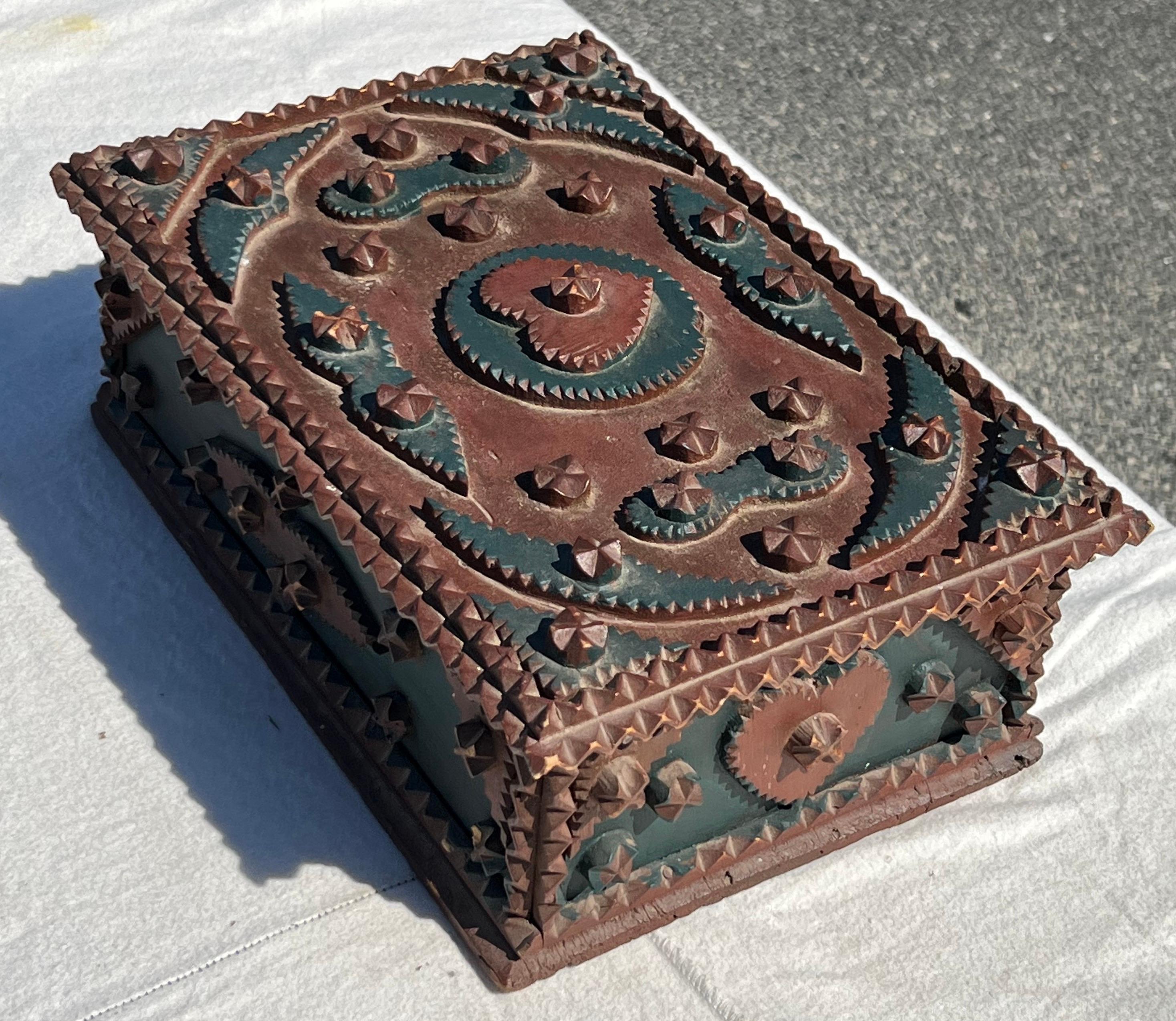 19th Century Tramp Art Carved Box In Good Condition For Sale In Nantucket, MA