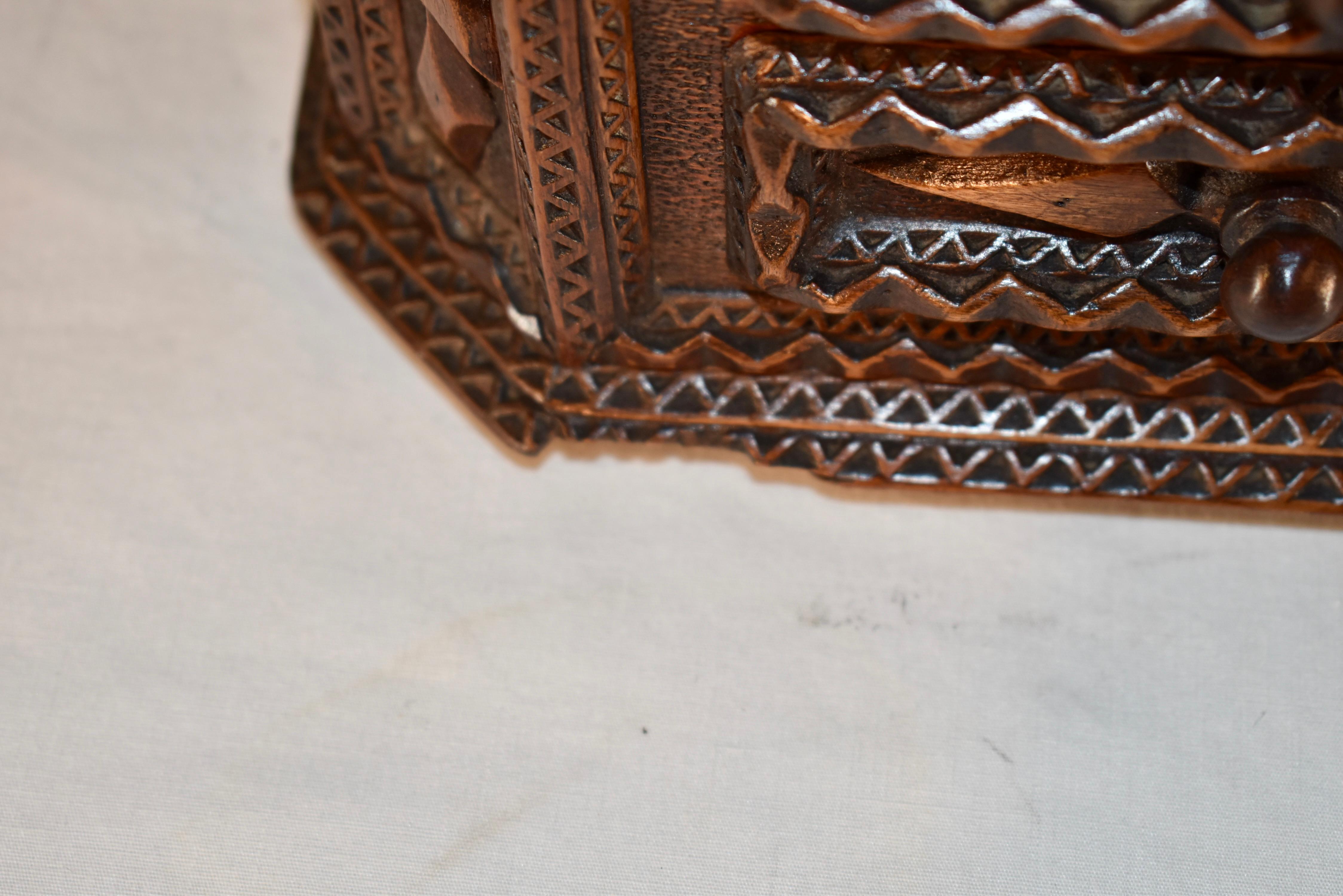 Anglais Boîte à bijoux Tramp Art Arts du 19e siècle en vente