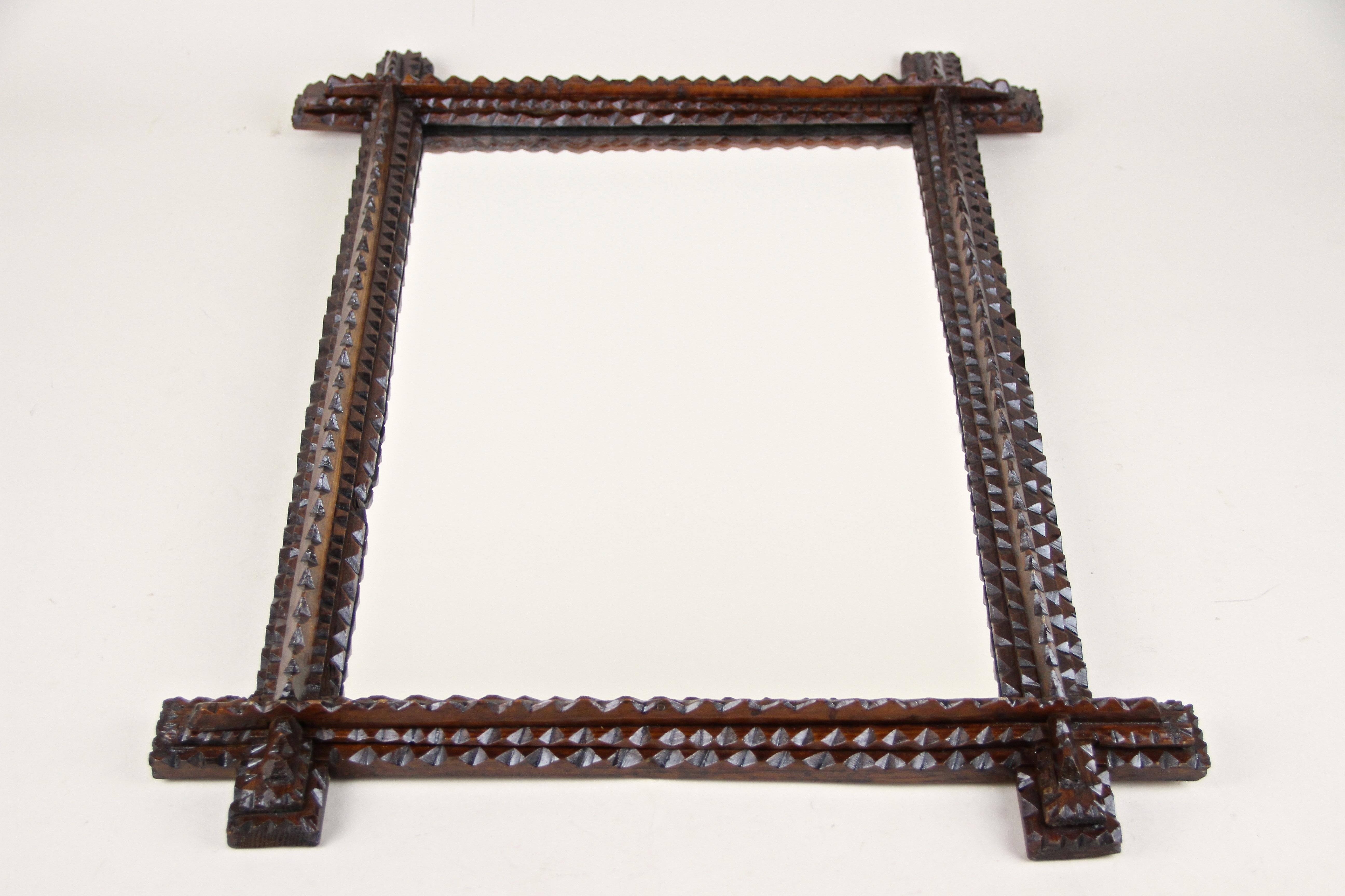 19th Century Tramp Art Rustic Wall Mirror Chip Carved, Austria, circa 1870 For Sale 5