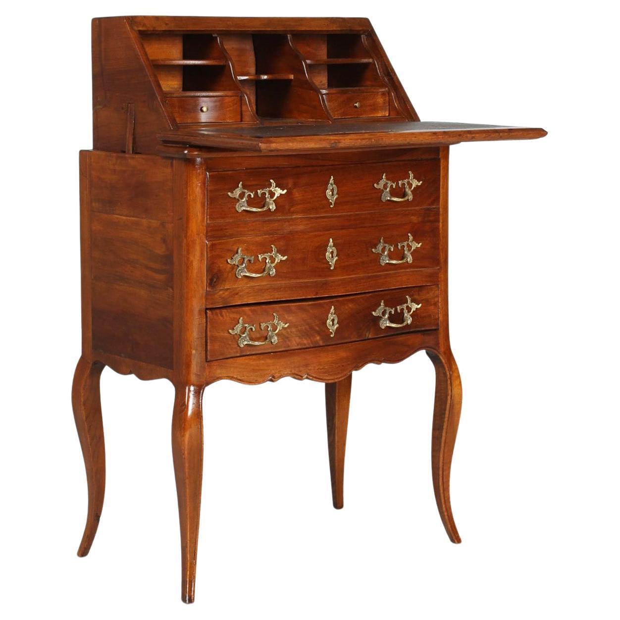 19th Century Transforming Table, Ladies Desk, Secretaire, Walnut, France ca 1860 For Sale