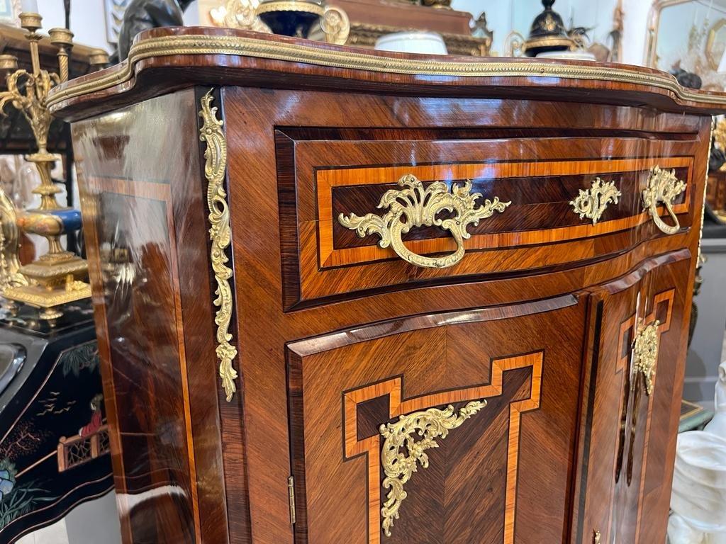 19th Century Transition Style Buffet d'Entre Deux in Marquetry  For Sale 2