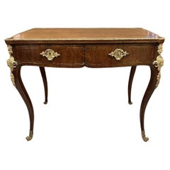 Schreibtisch im Übergangsstil des 19. Jahrhunderts aus der Zeit Napoleons III.