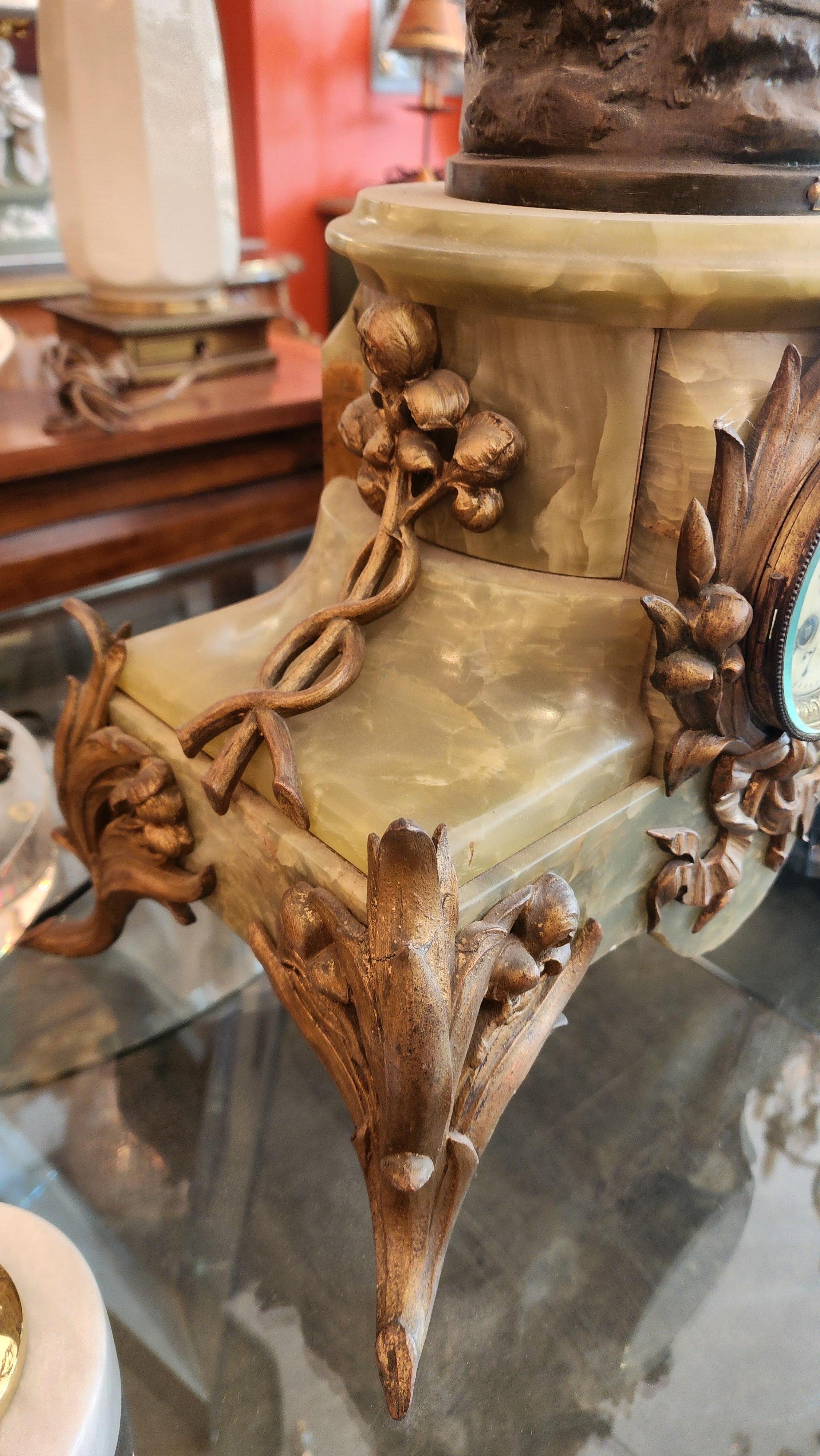 Rococo Horloge de cheminée Travail Par Kossowsk du 19e siècle en vente