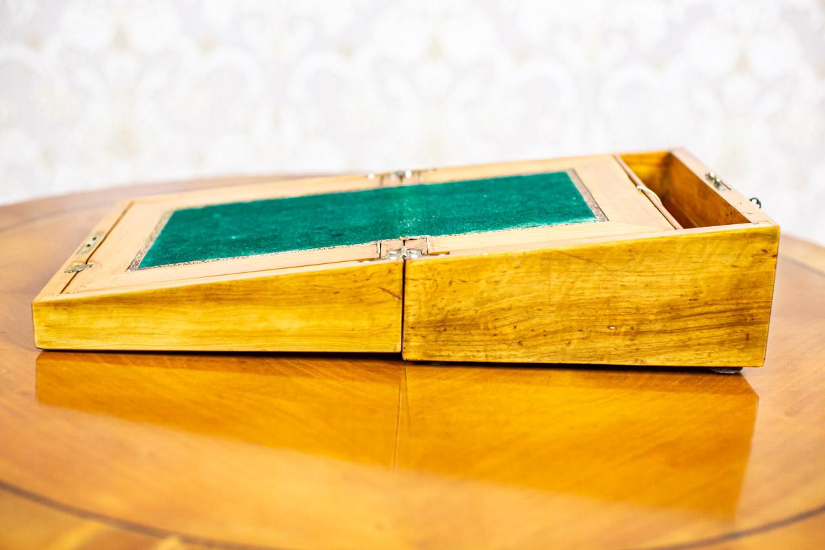 19th-Century Pine Lap Desk Inlaid with Mother-of-Pearl For Sale 8