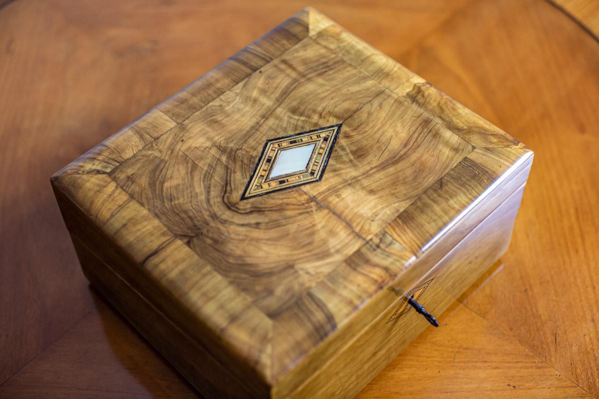 19th Century 19th-Century Pine Lap Desk Inlaid with Mother-of-Pearl For Sale