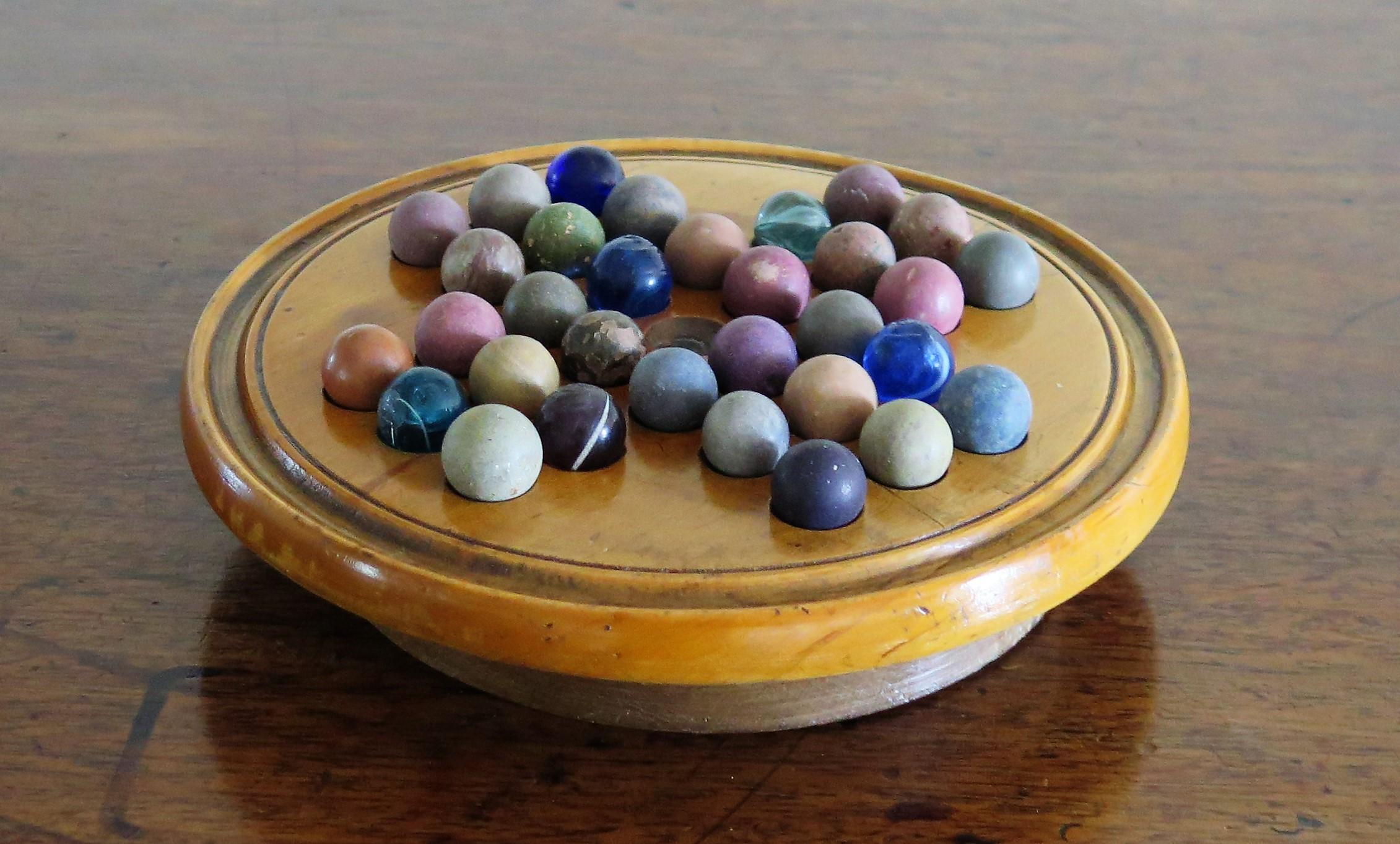 19th Century Travelling Marble Solitaire Board Game, with 32 Handmade Marbles 3