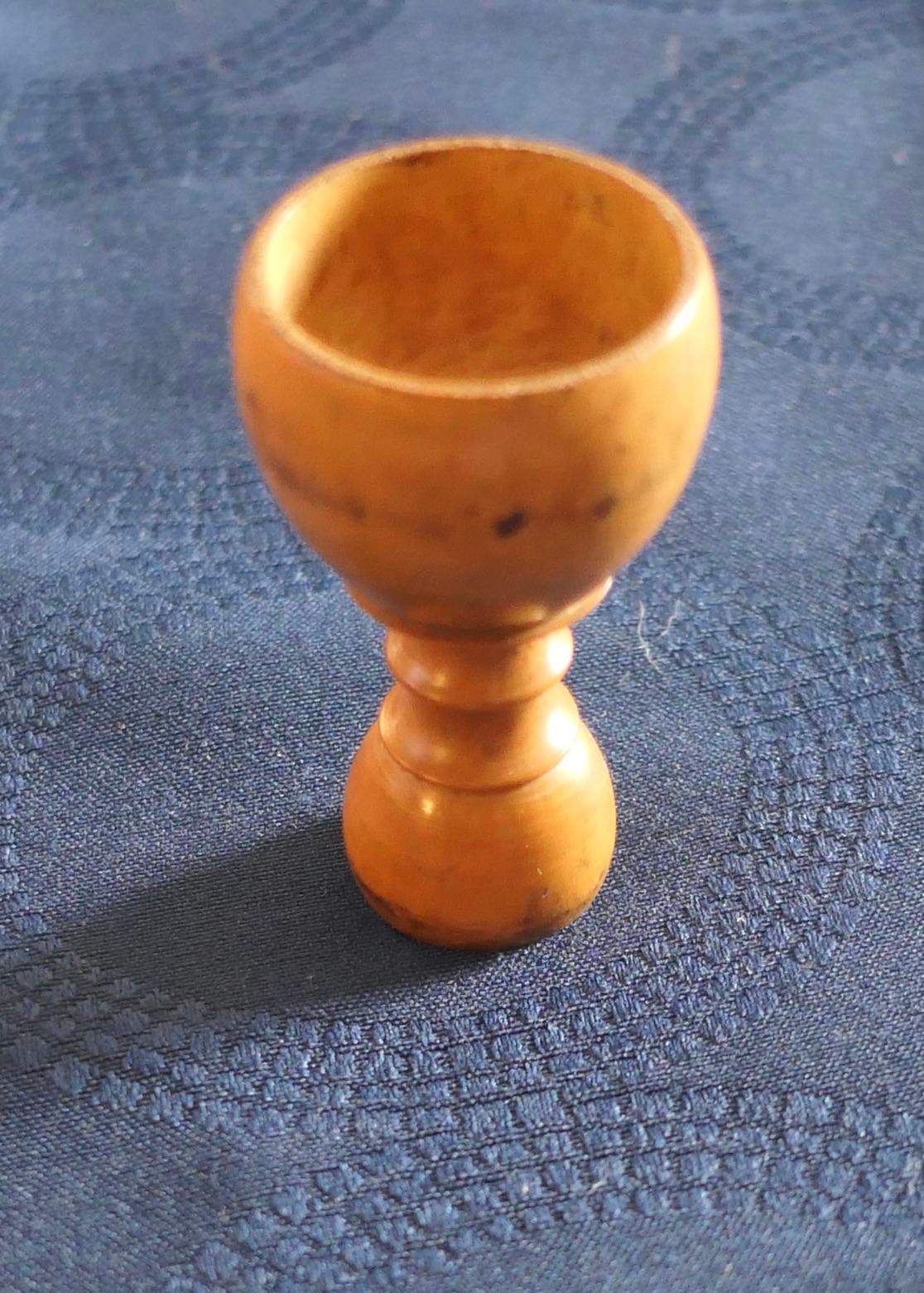 19th Century Treen Apothecary’s Double Measure in Sycamore 

Made in the 19th century, skilfully turned from Sycamore, this lovely piece would be used by the pharmacist to measure ingredients 
The cup is 2.5” high and 1.5” in diameter
SW152