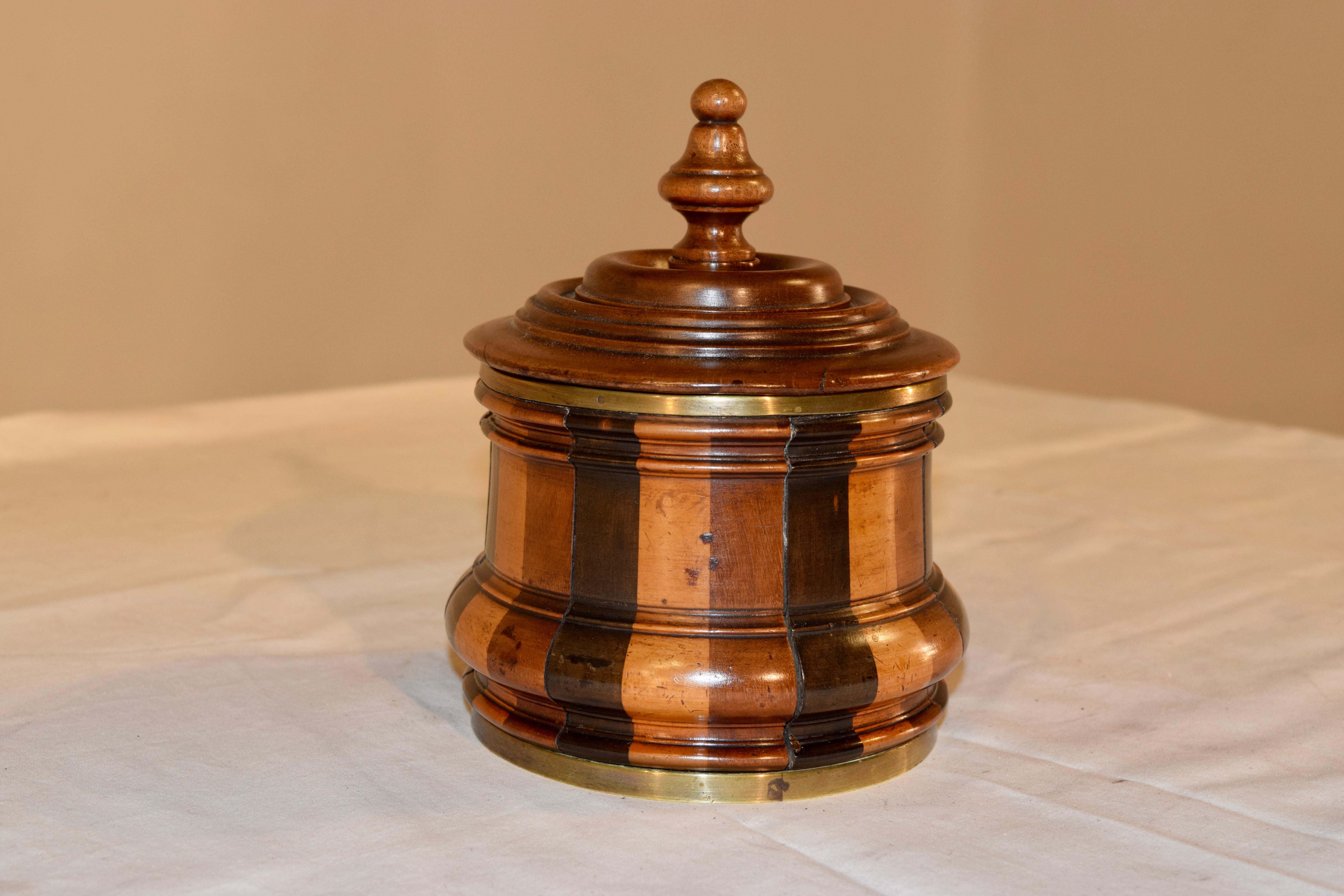 19th Century Treen Lidded Humidor In Good Condition In High Point, NC