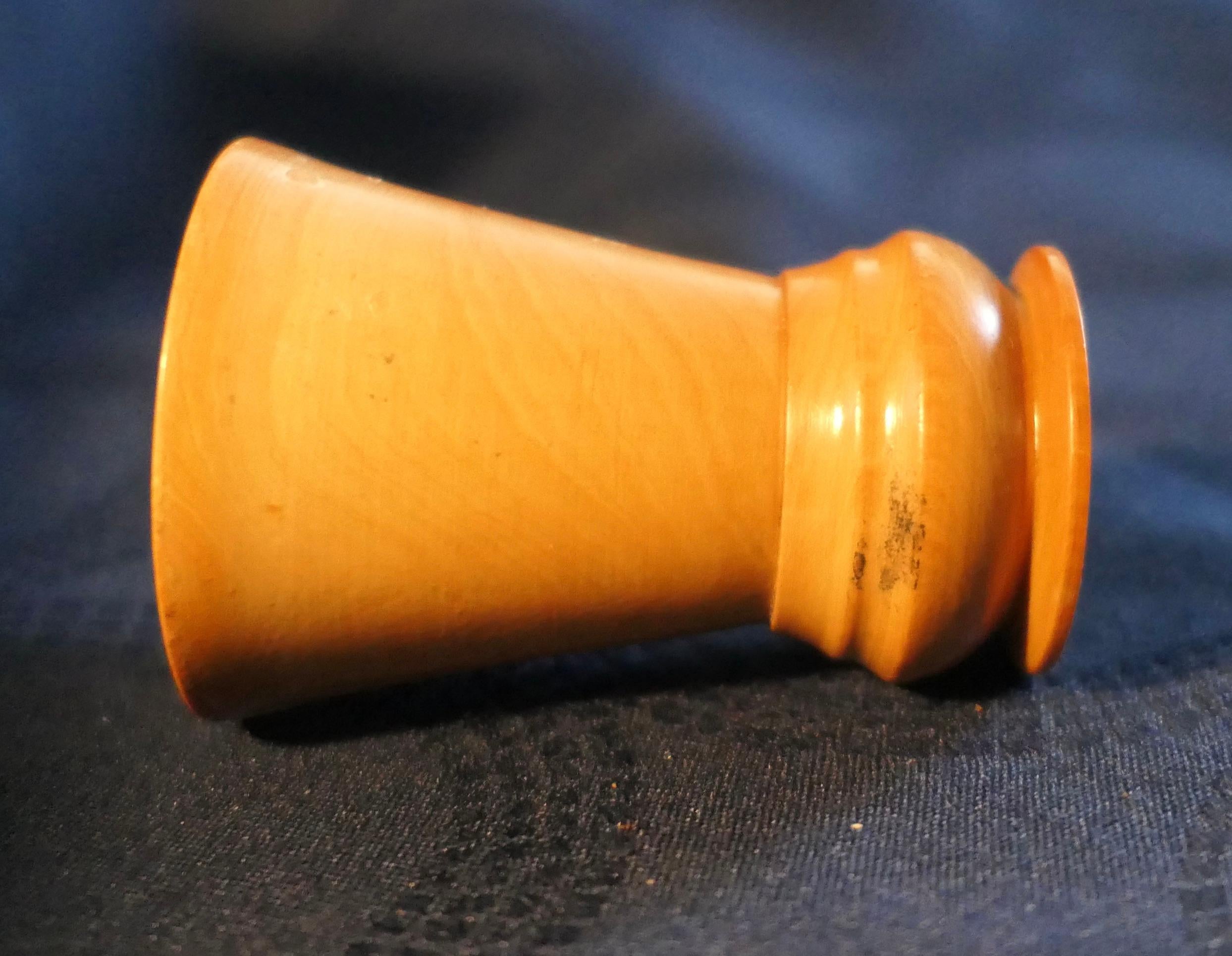 19th Century Treen Measure and Thread Dispenser in Sycamore     For Sale 5
