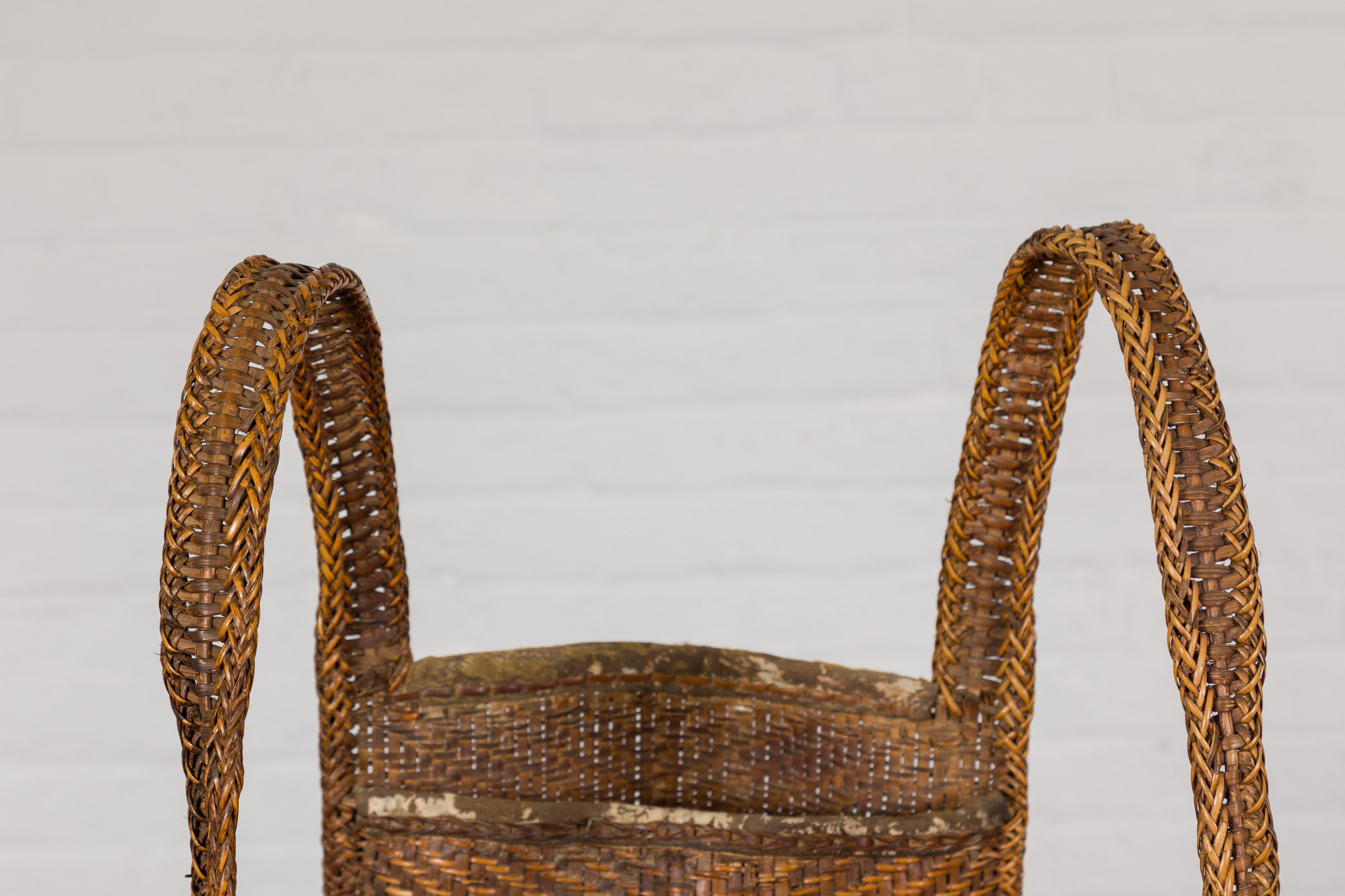 19th Century Tribal Handwoven Rattan Backpack with Inner Pockets For Sale 2