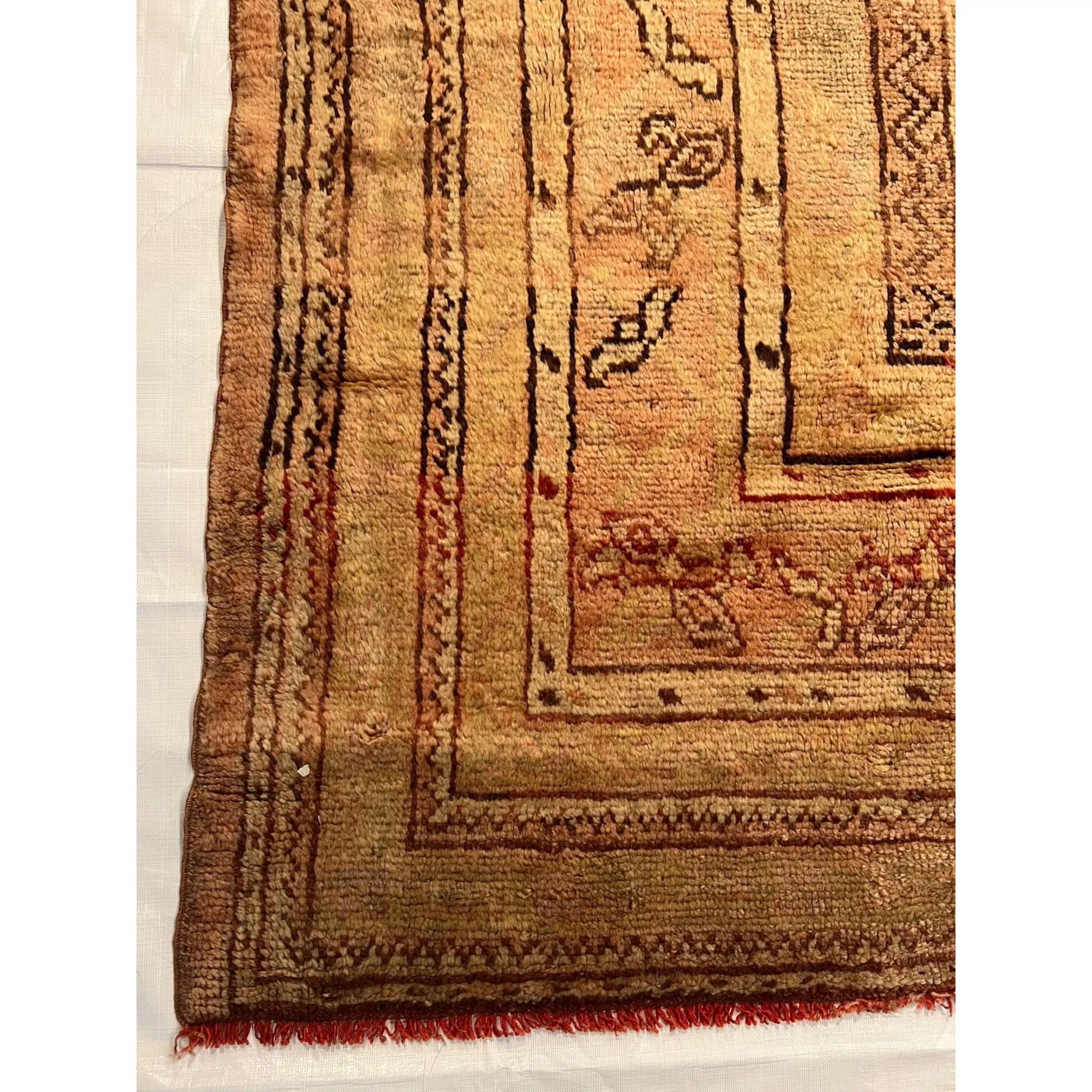 19th Century Tribal Turkish Oushak Square Rug In Good Condition For Sale In Los Angeles, US