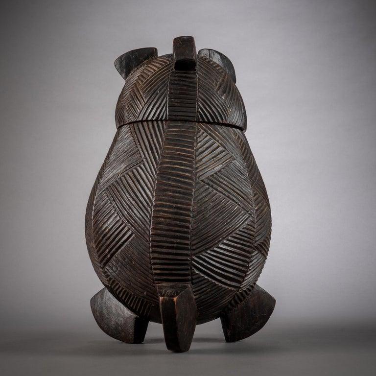 19th Century Tribal Zulu Lidded Vessel, South Africa In Good Condition In New York, NY