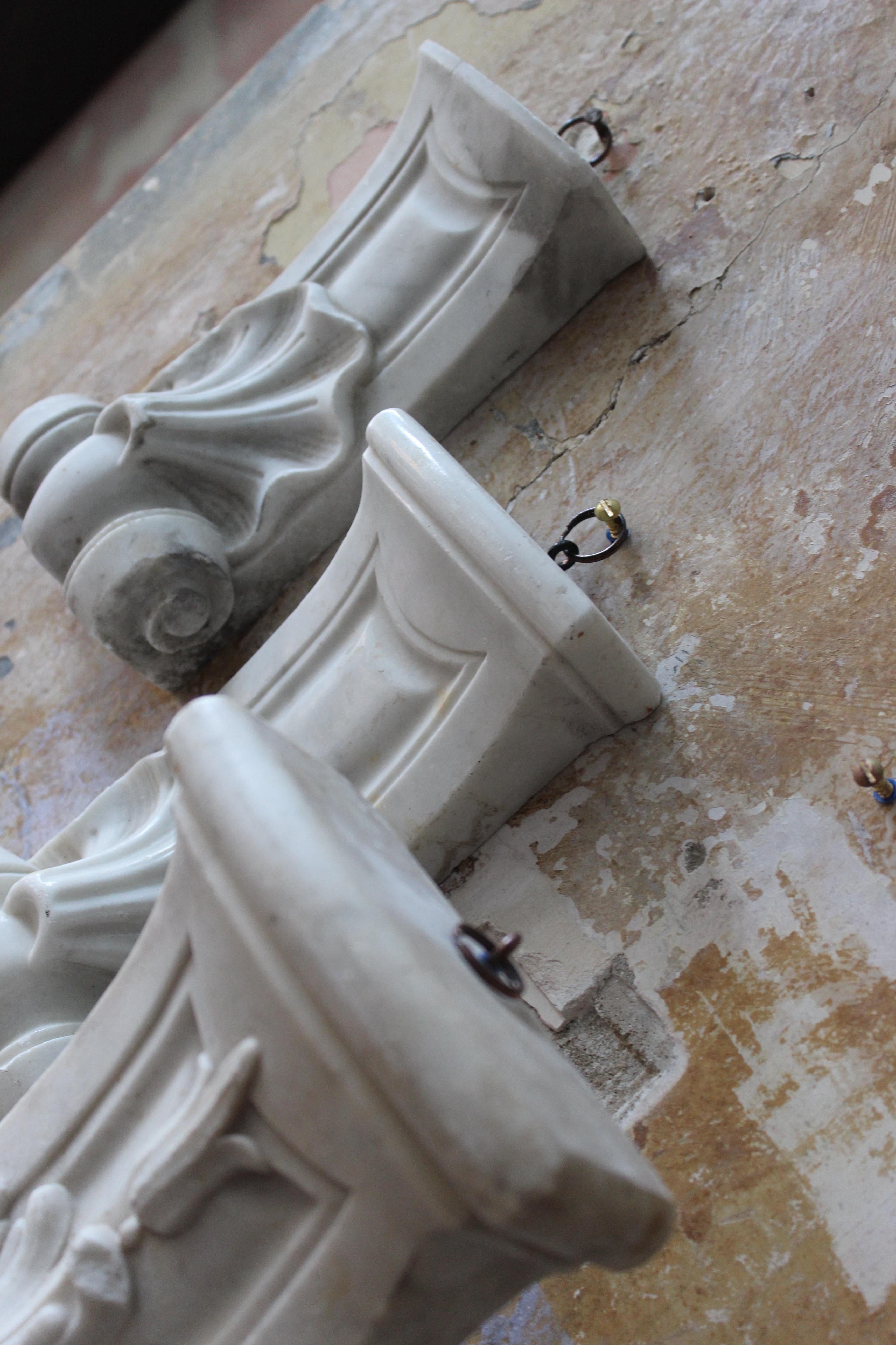 19th Century Trio of Carved Marble Architectural Elements Corbels Country House  For Sale 3