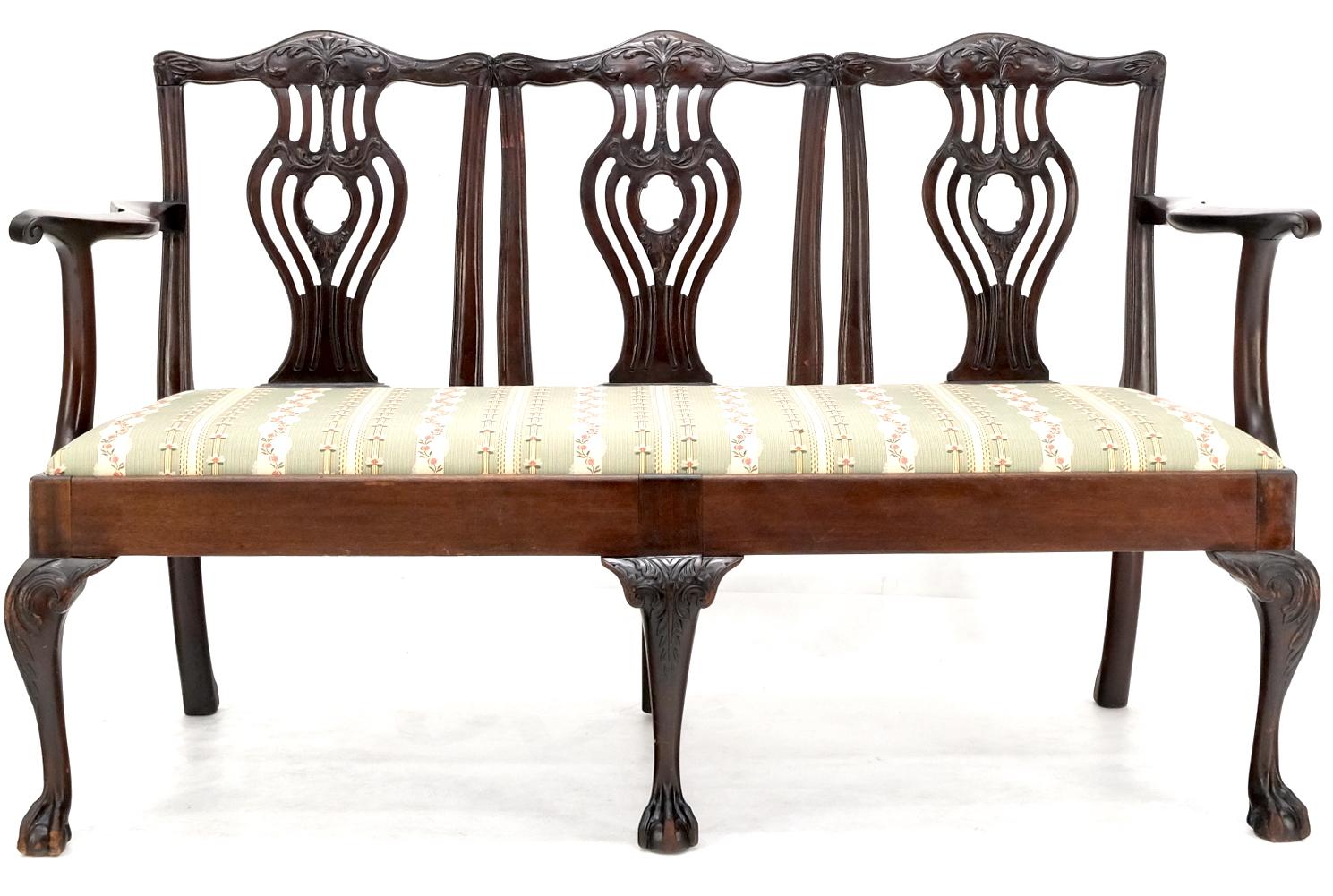 19th Century Triple Ball & Claw Armchair Style Settee Bench Sofa Chippendale In Good Condition For Sale In Rockaway, NJ