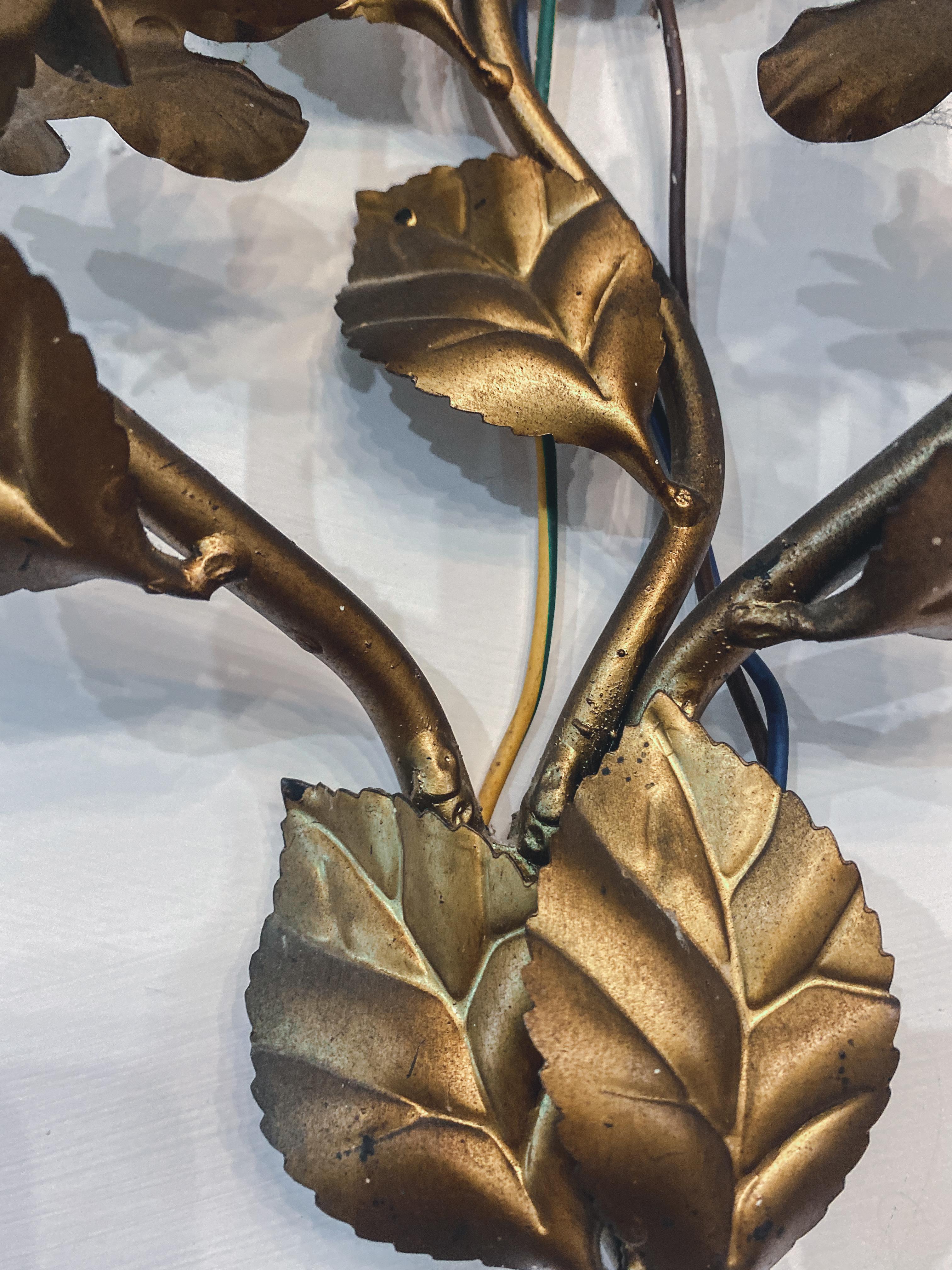 Apliques o Lámparas de Pared de Bronce Dorado Estilo Luis XV TRIS Siglo XIX siglo XX en venta