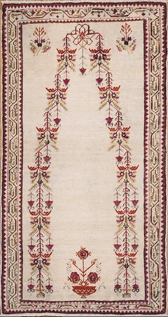 19th Century Turkish Central Anatolian Ghiordes Prayer Rug ( 3'3" x 5'8" )
