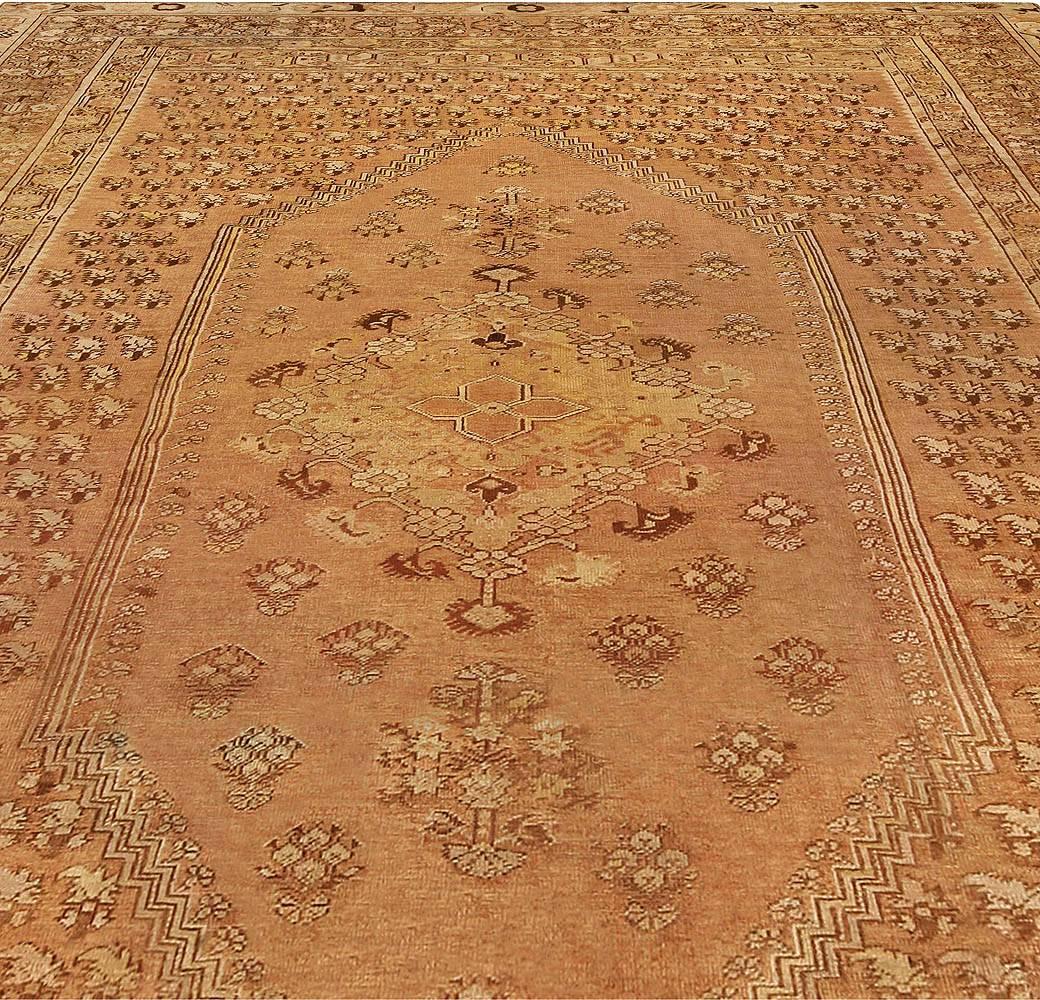 Hand-Woven 19th Century Turkish Ghiordes Handwoven Wool Rug For Sale